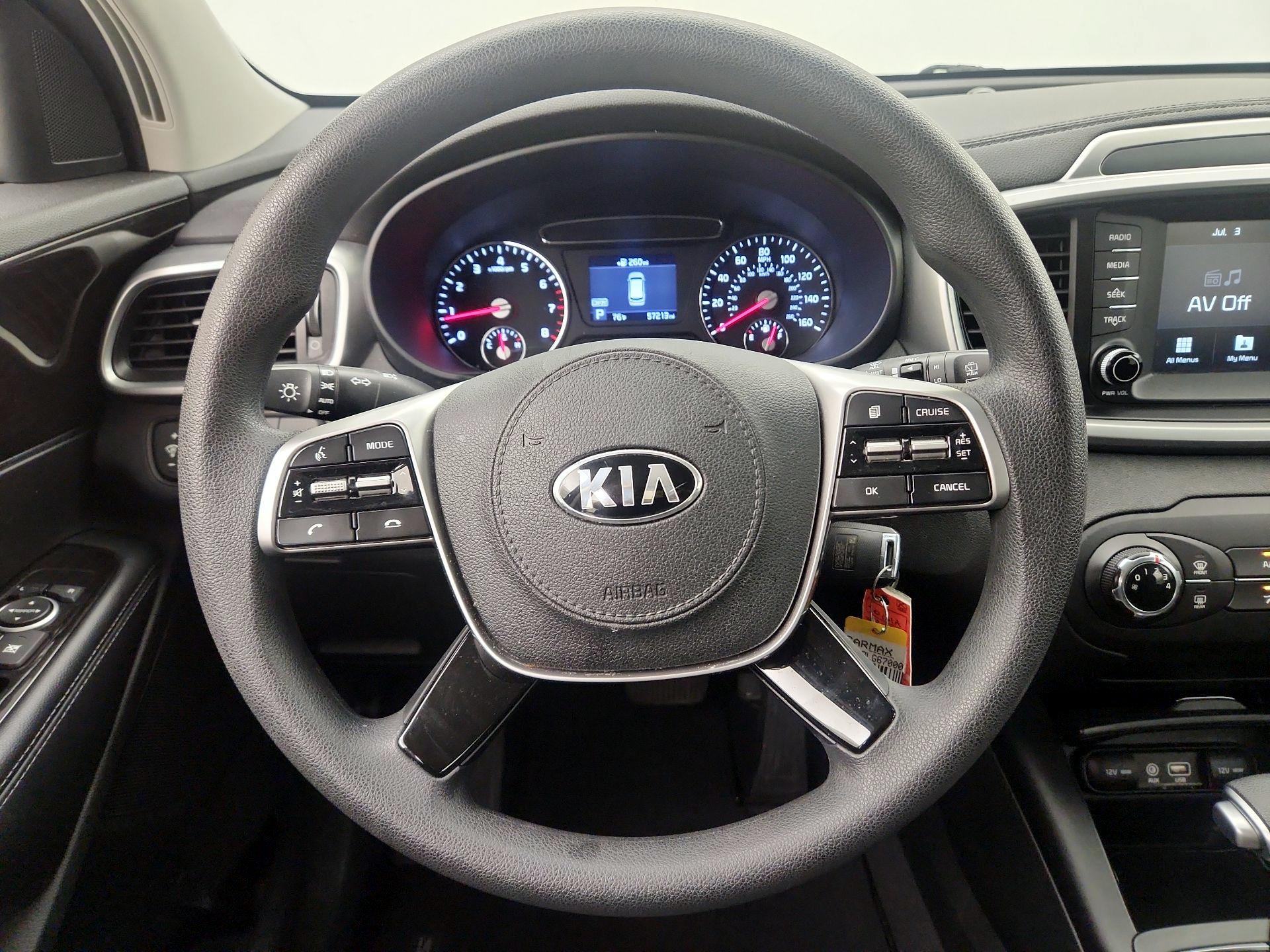 Thumbnail: 2020 Kia Sorento - 10