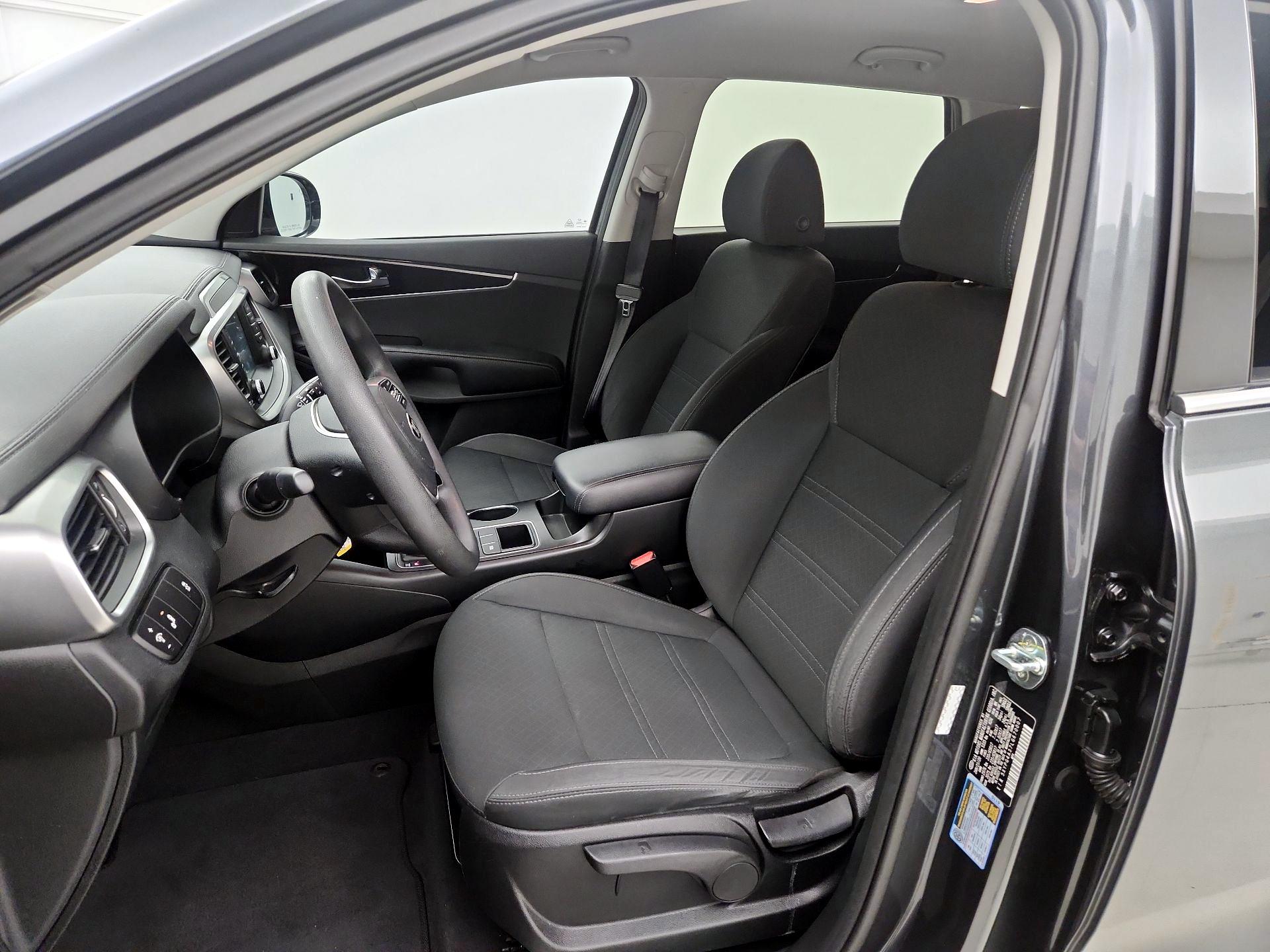 Thumbnail: 2020 Kia Sorento - 11