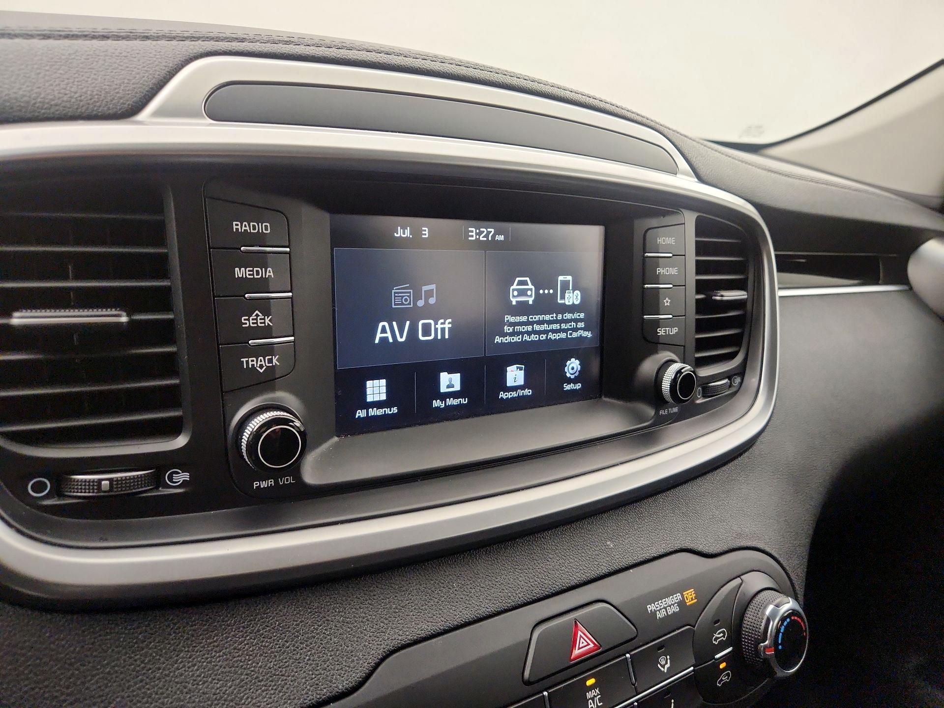 Thumbnail: 2020 Kia Sorento - 15