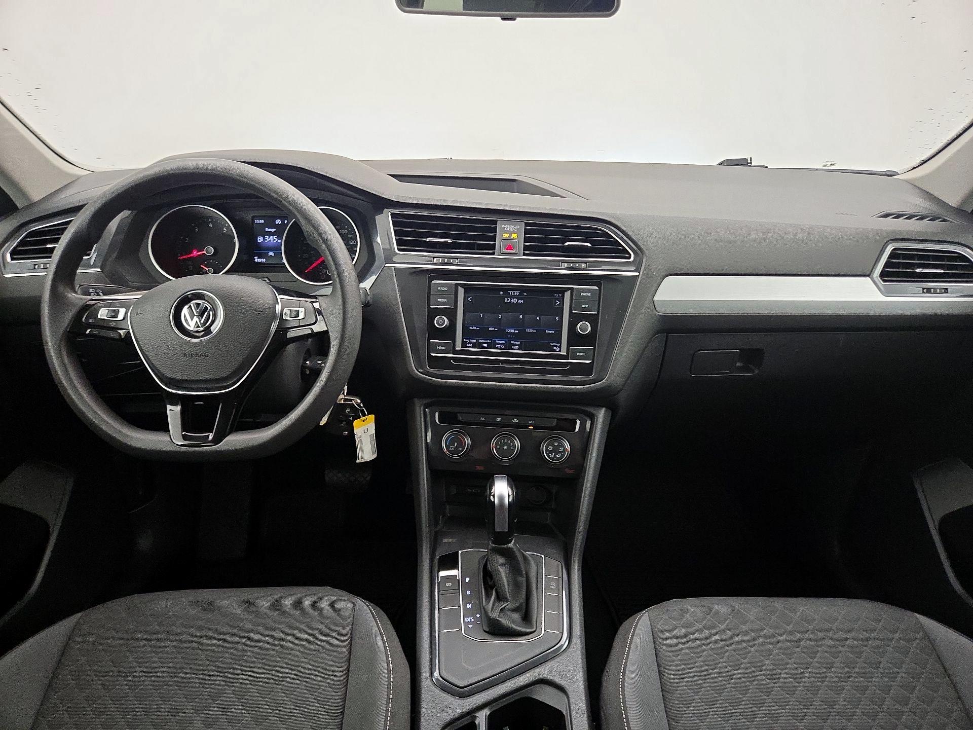 Thumbnail: 2021 Volkswagen Tiguan - 9