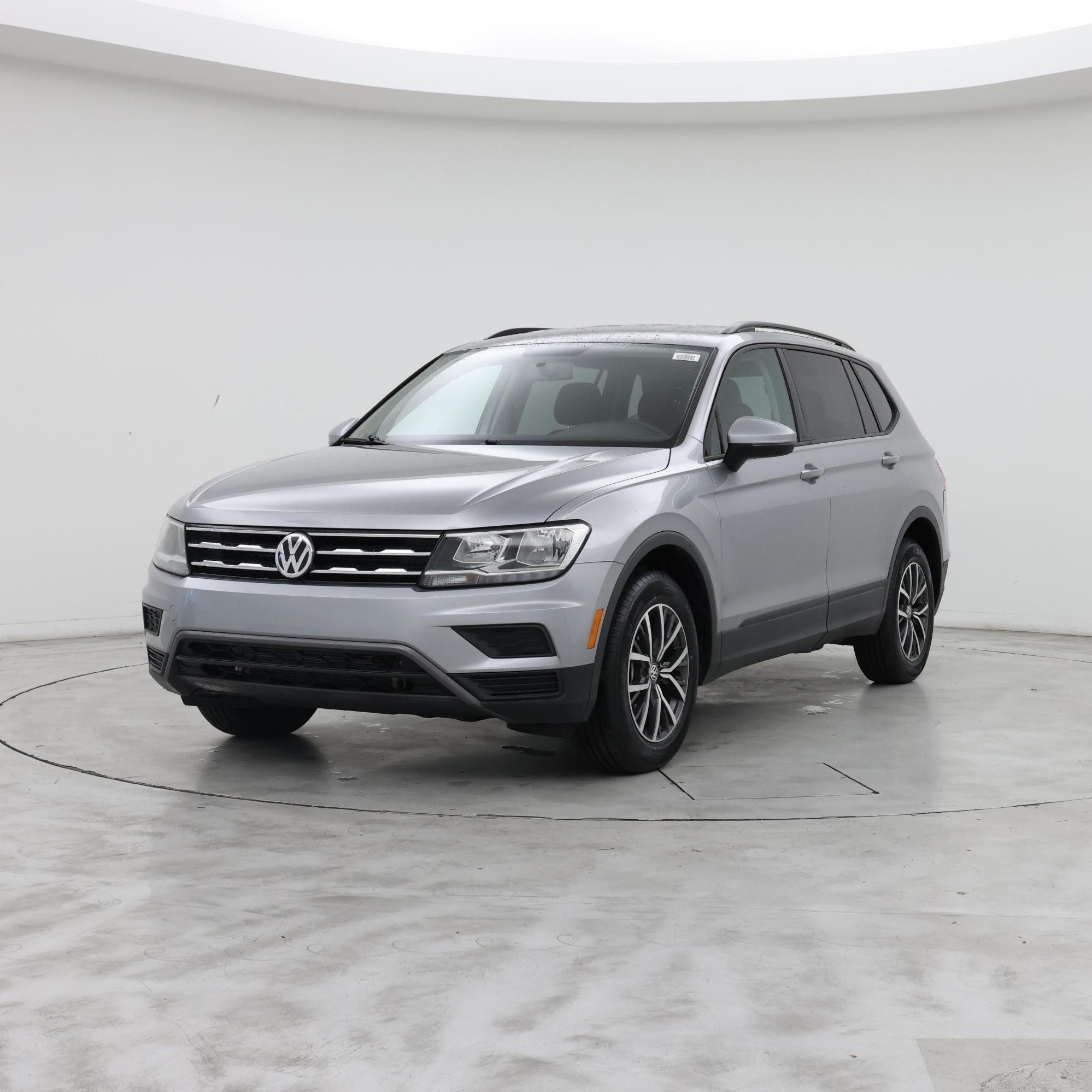 Thumbnail: 2021 Volkswagen Tiguan - 4