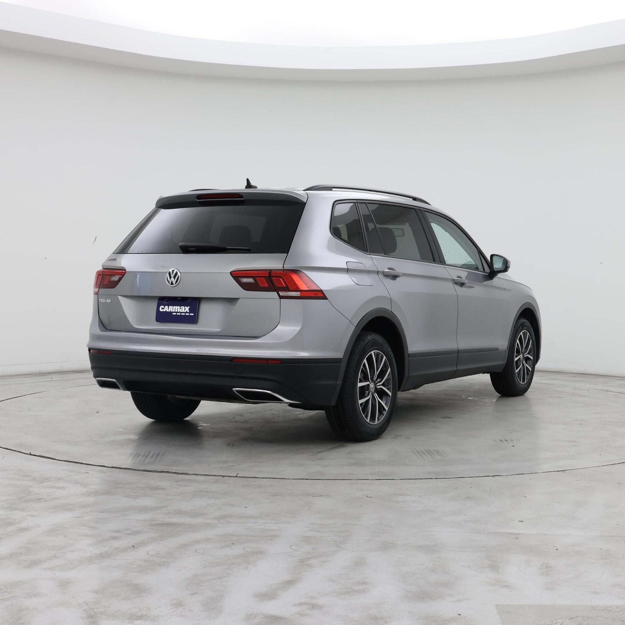 Thumbnail: 2021 Volkswagen Tiguan - 8