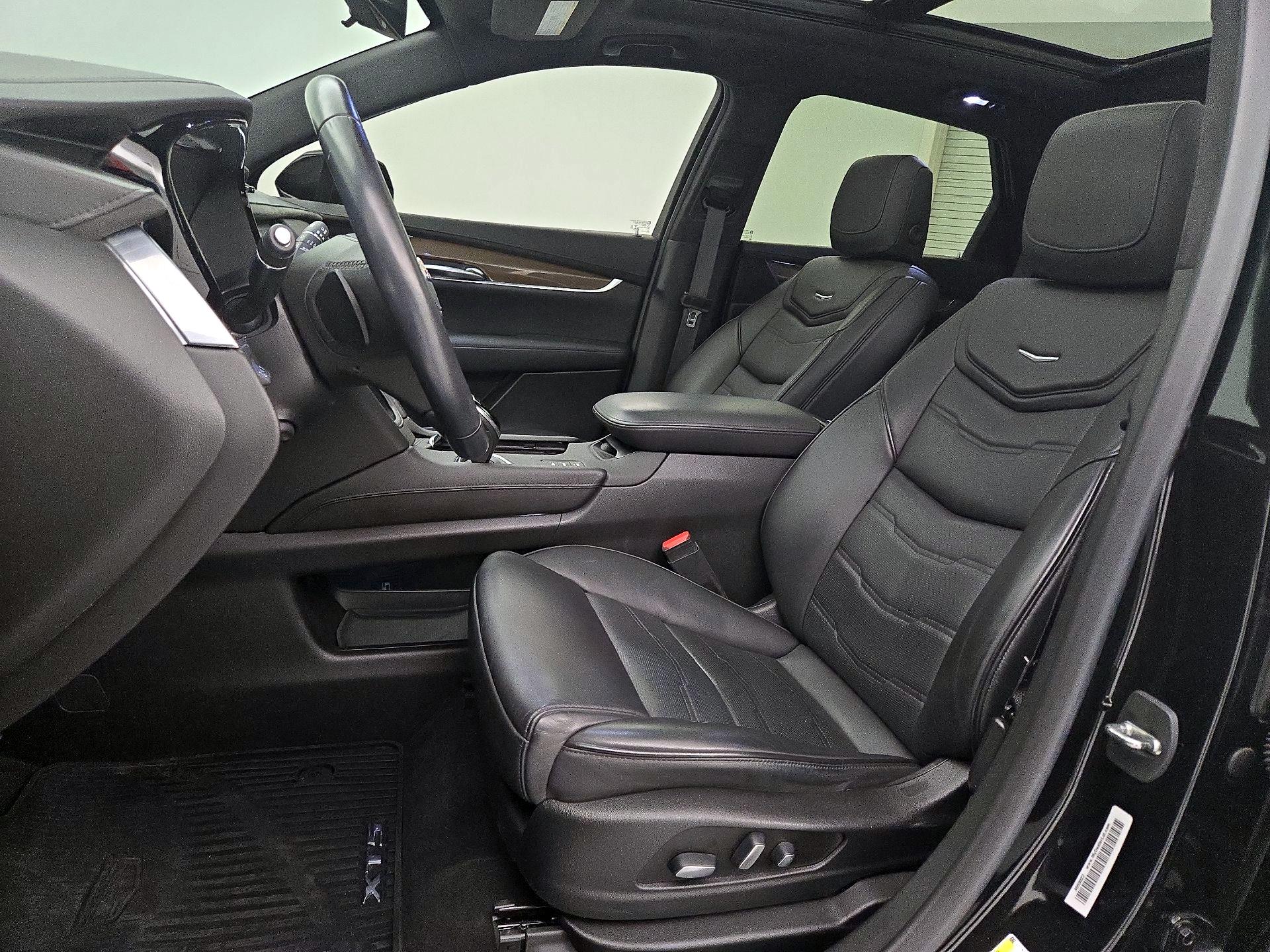Thumbnail: 2019 Cadillac XT5 - 11