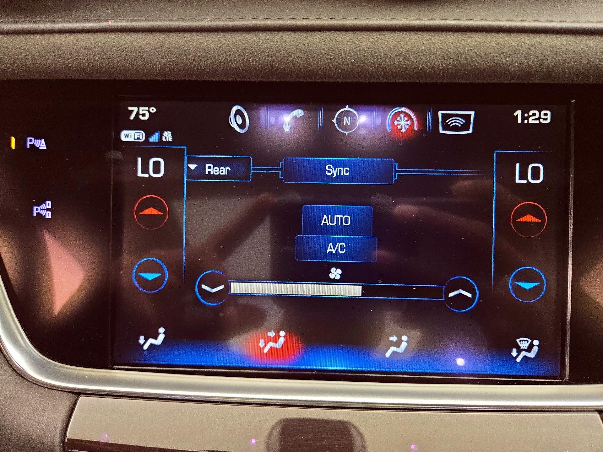 Thumbnail: 2019 Cadillac XT5 - 17