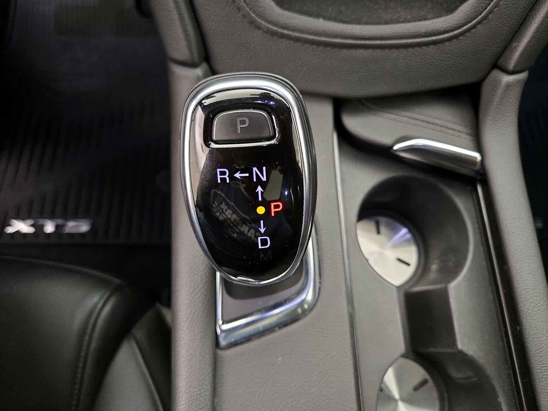 Thumbnail: 2019 Cadillac XT5 - 18