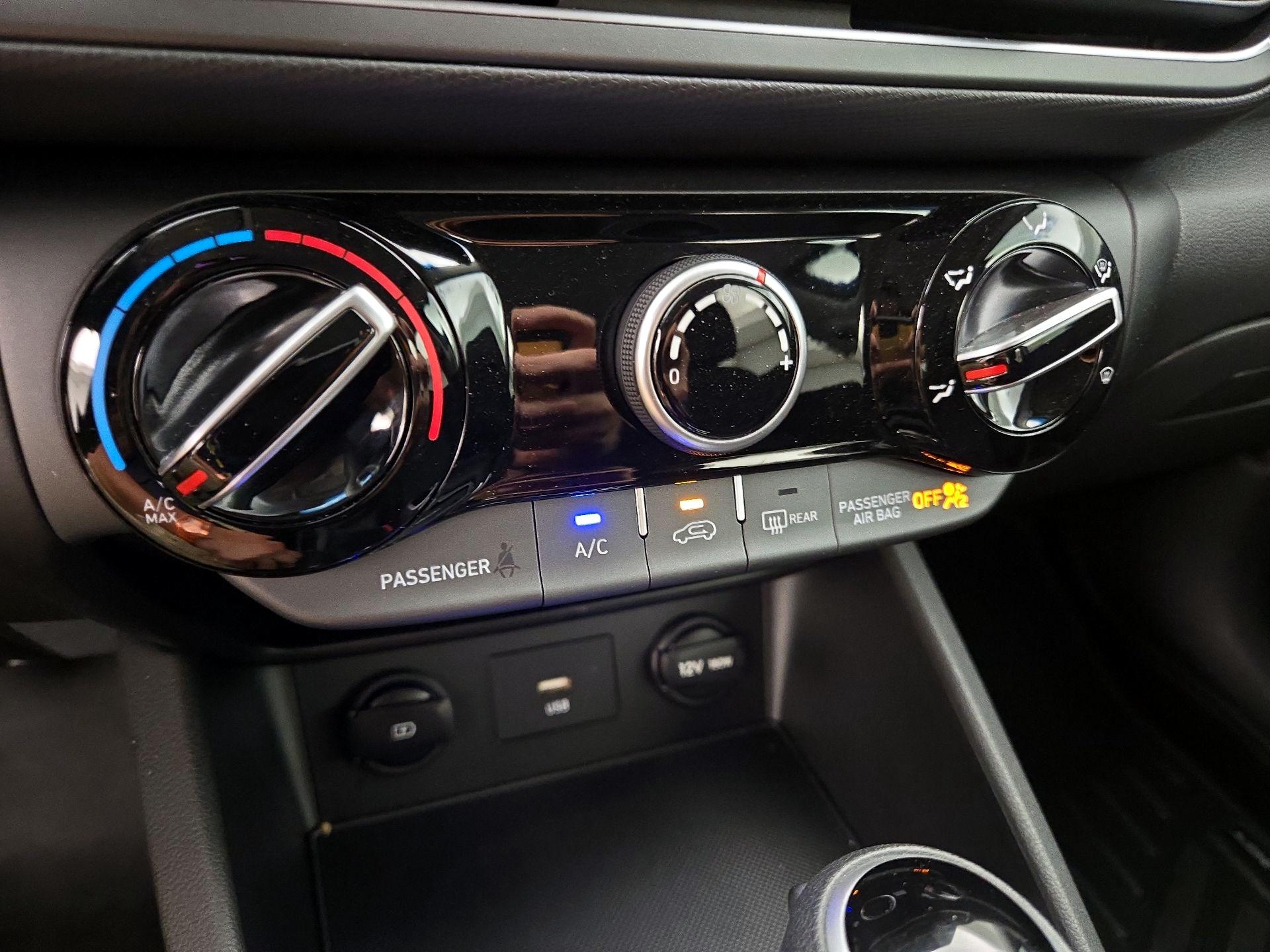 Thumbnail: 2022 Hyundai Kona - 16