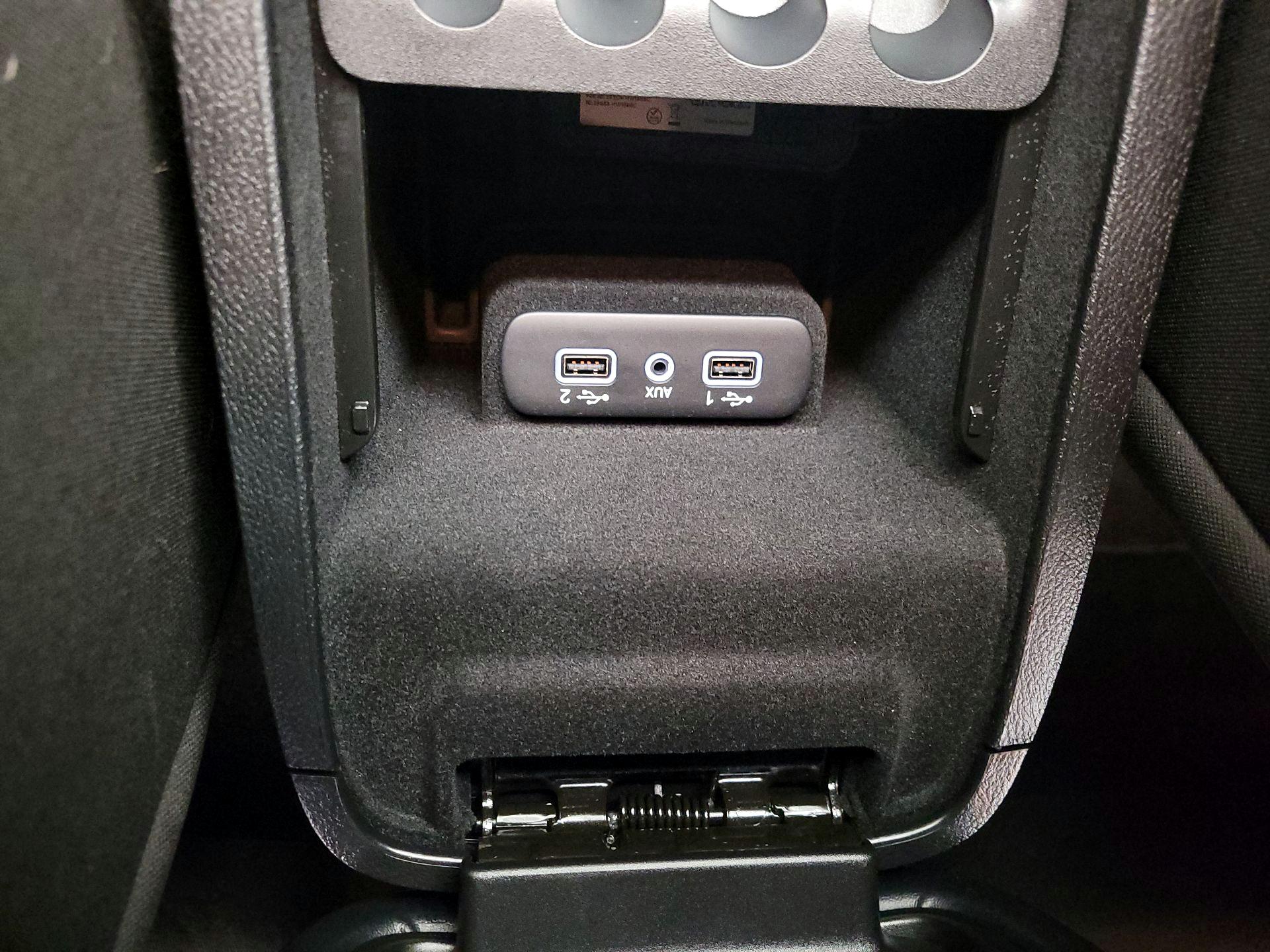 Thumbnail: 2021 Dodge Charger - 18