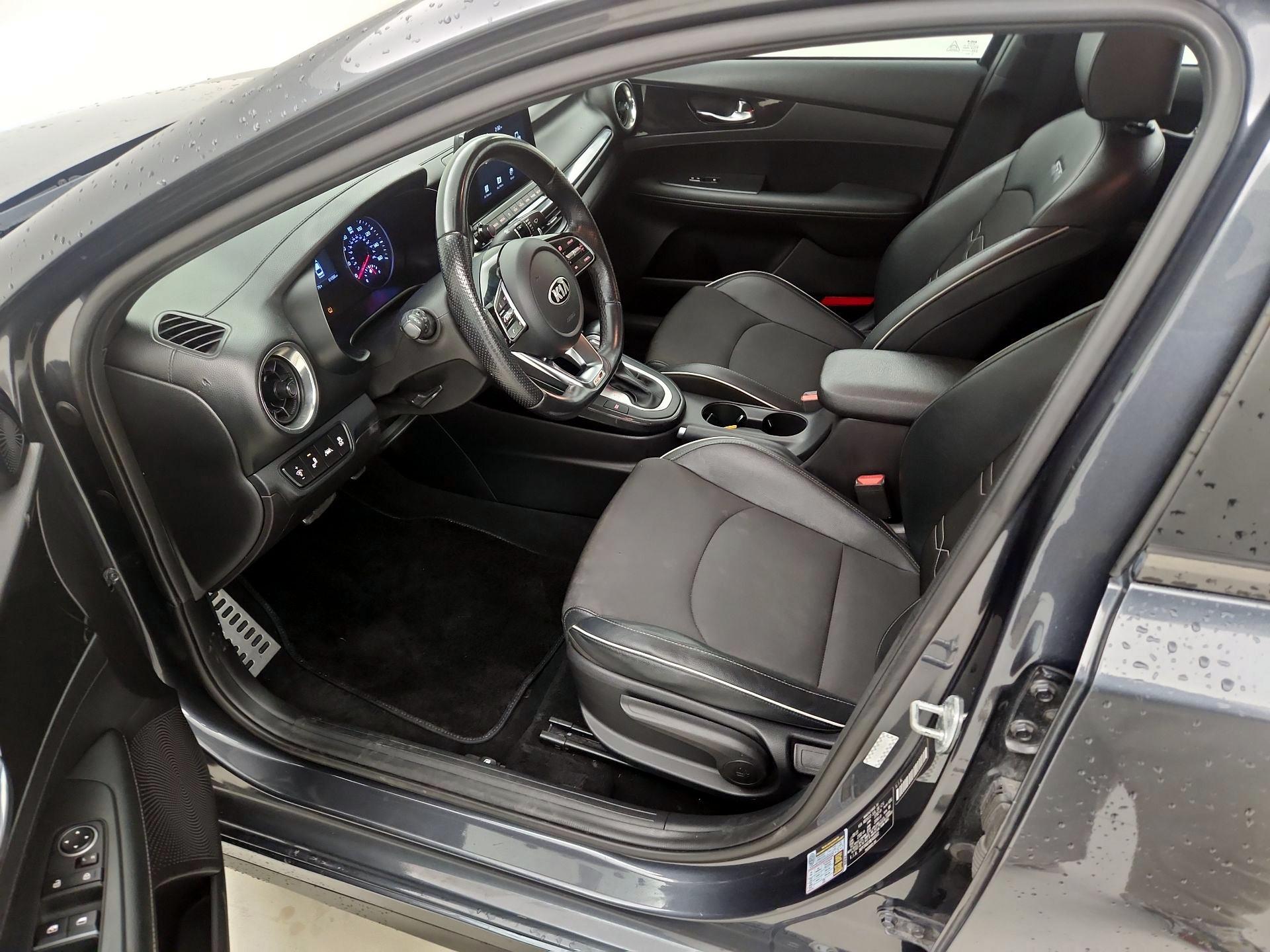 Thumbnail: 2021 Kia Forte - 11