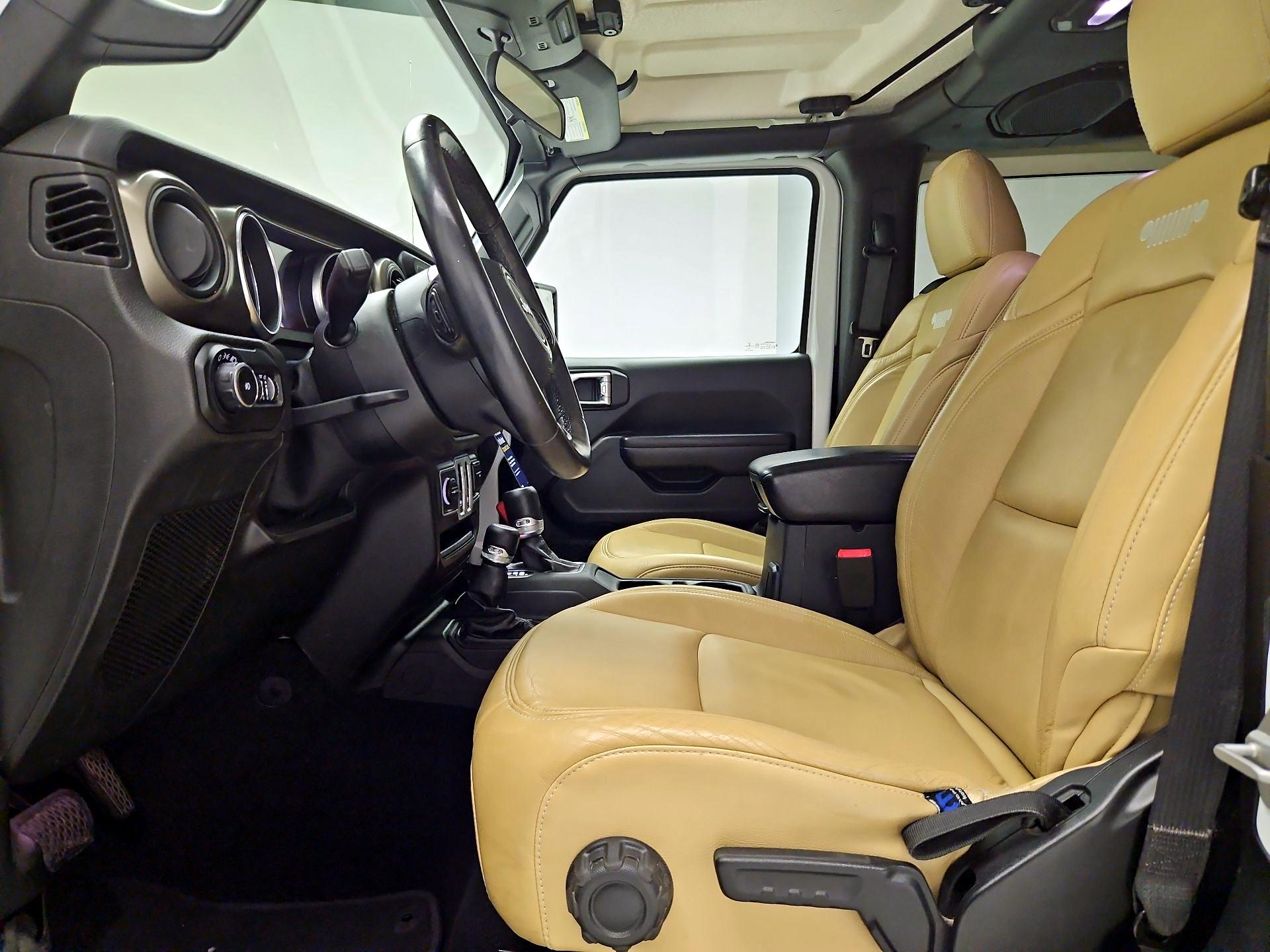 Thumbnail: 2018 Jeep Wrangler - 11