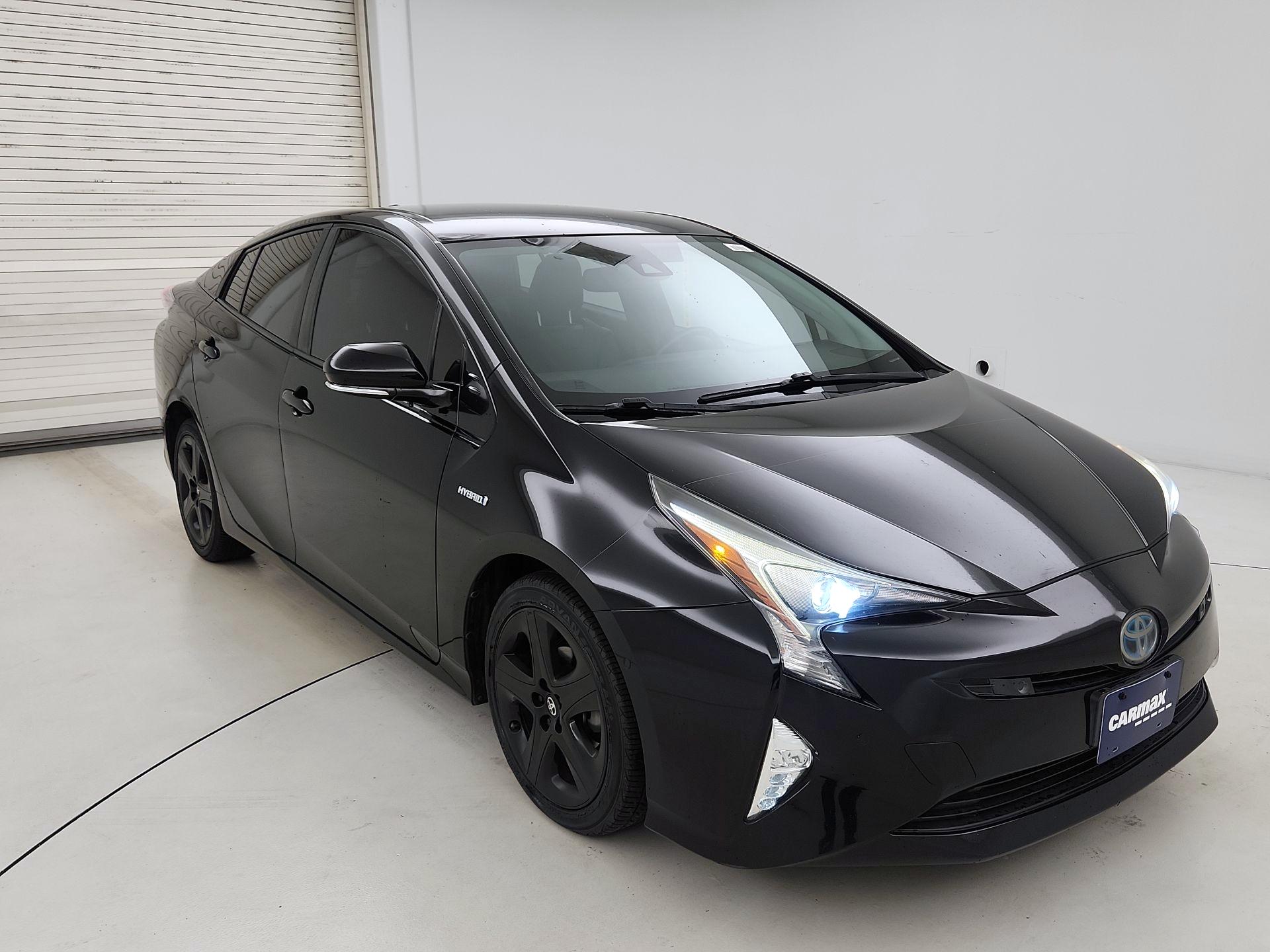 Thumbnail: 2016 Toyota Prius - 1