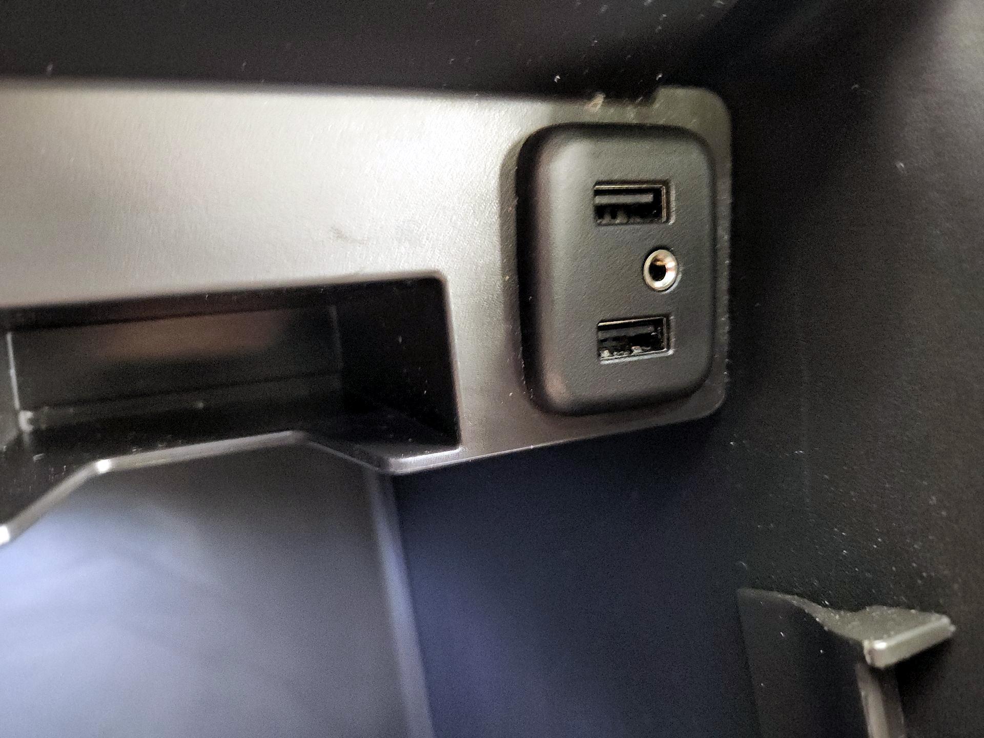 Thumbnail: 2018 Chevrolet Suburban - 18