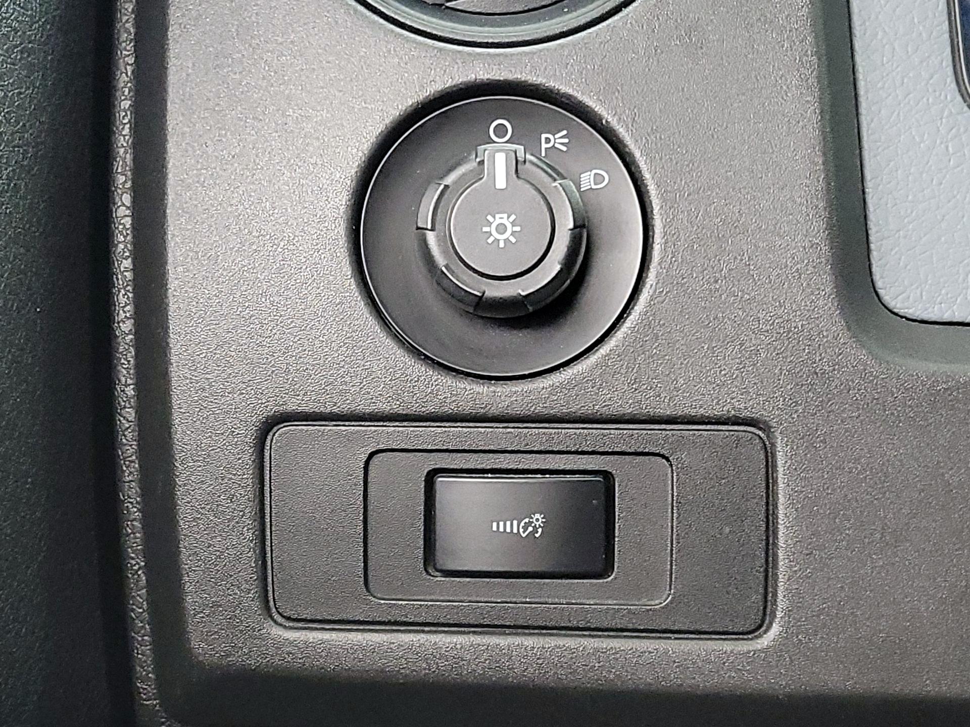 Thumbnail: 2014 Ford F-150 - 13