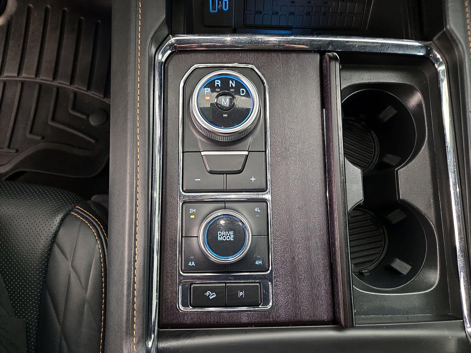 Thumbnail: 2022 Ford Expedition - 18