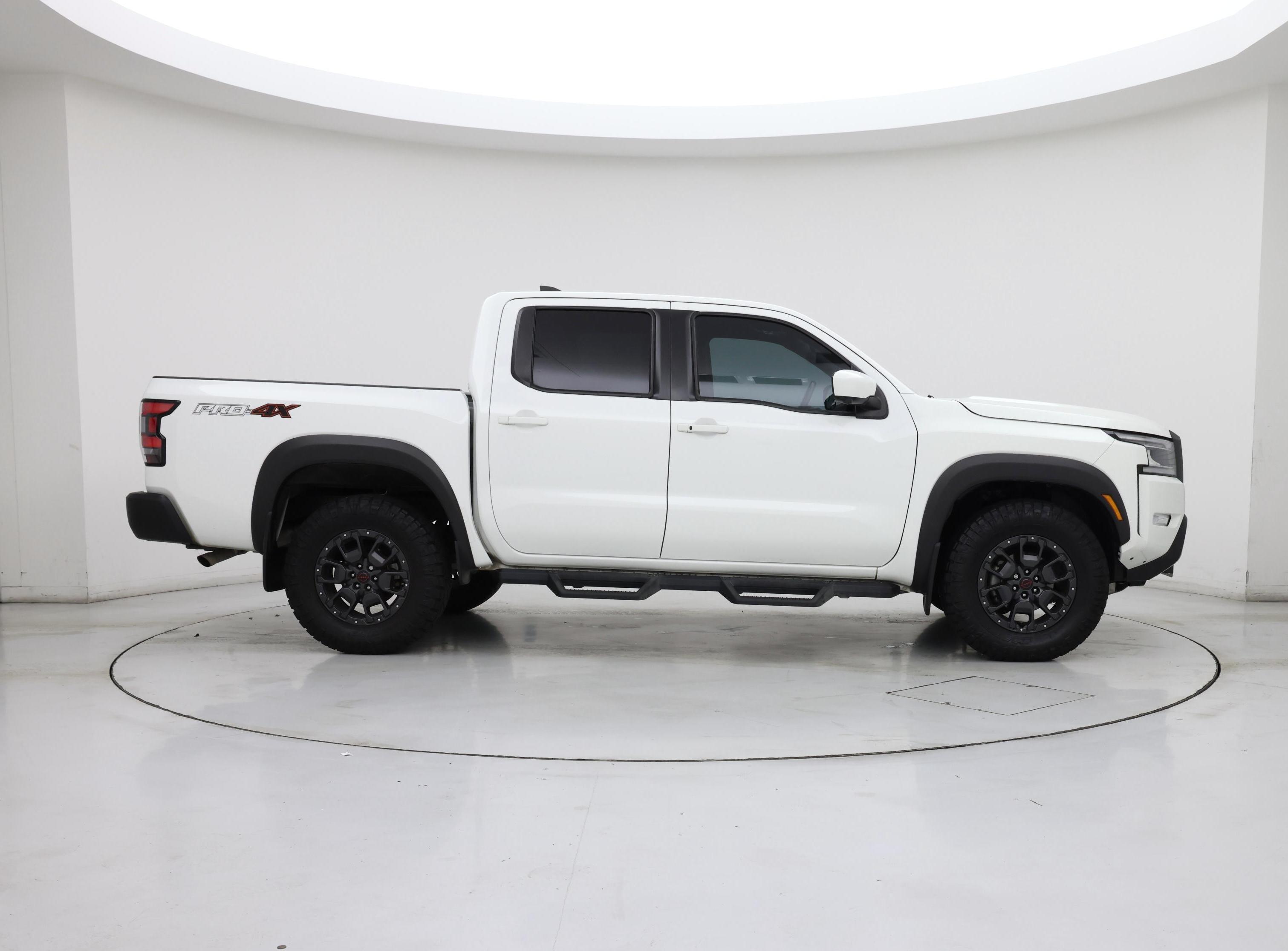 Thumbnail: 2022 Nissan Frontier - 7