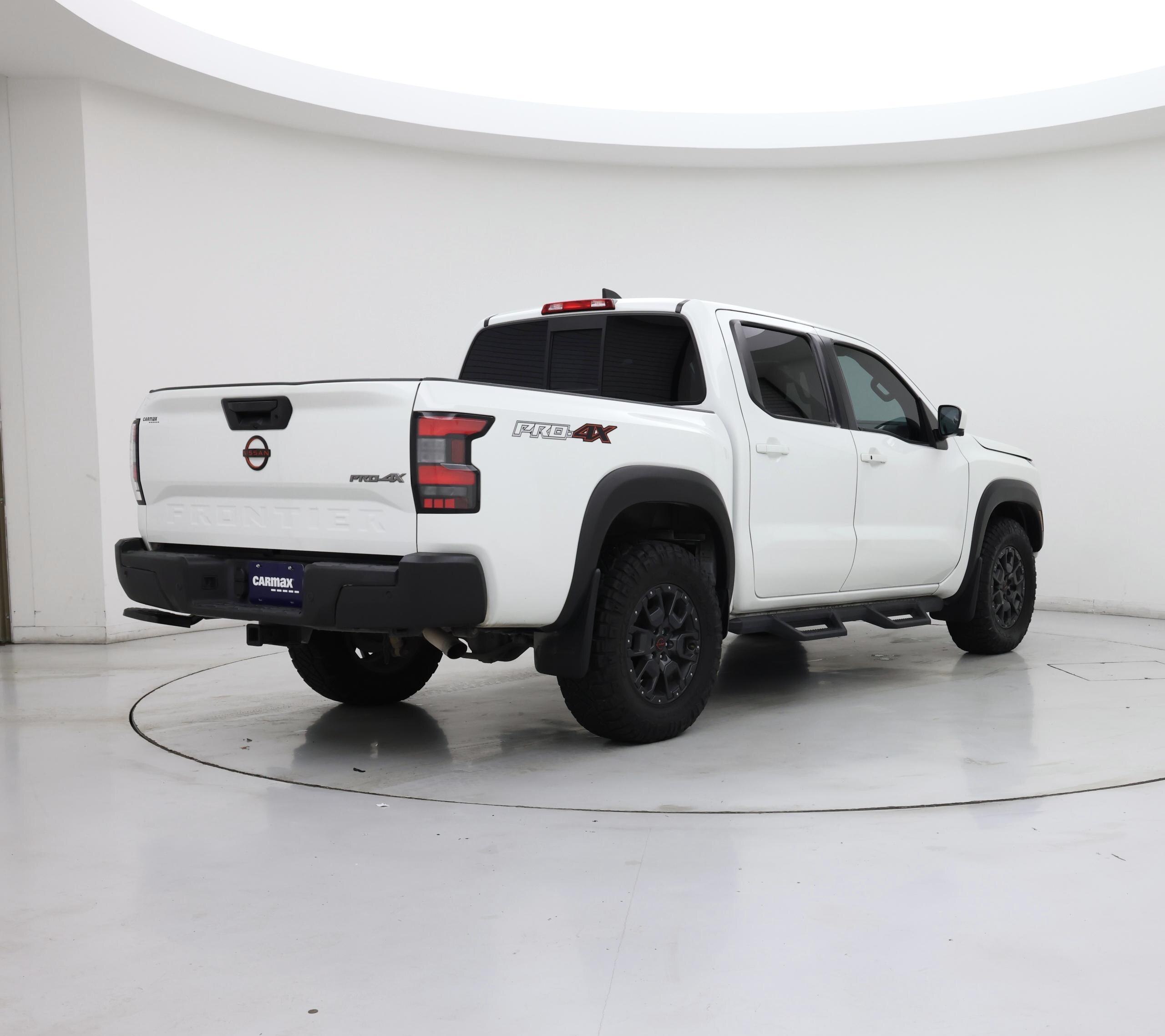 Thumbnail: 2022 Nissan Frontier - 8