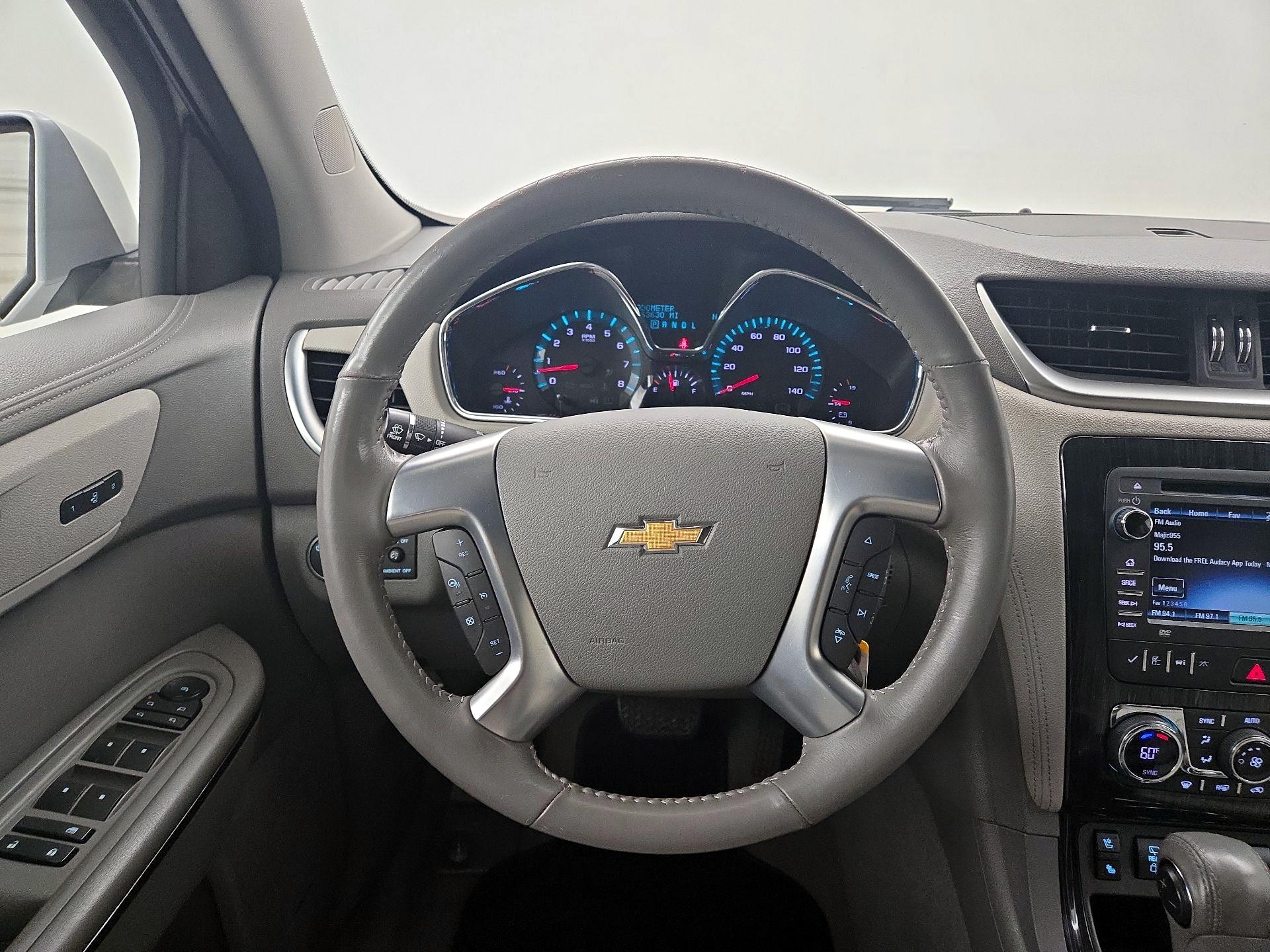Thumbnail: 2017 Chevrolet Traverse - 10