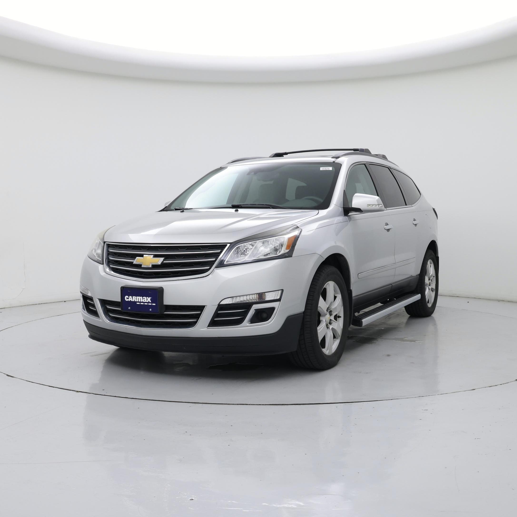 Thumbnail: 2017 Chevrolet Traverse - 4