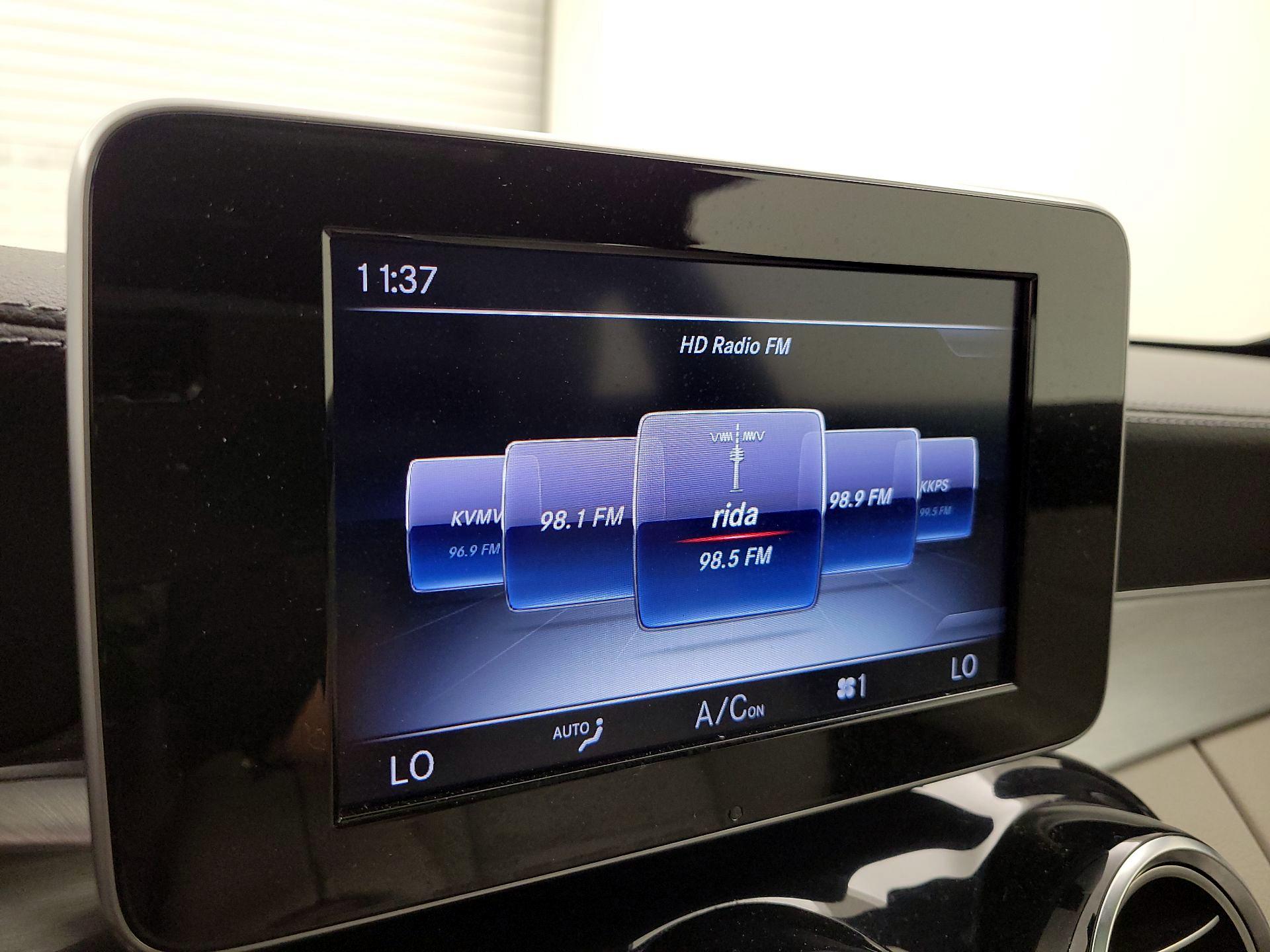 Thumbnail: 2017 Mercedes-Benz C-Class - 16