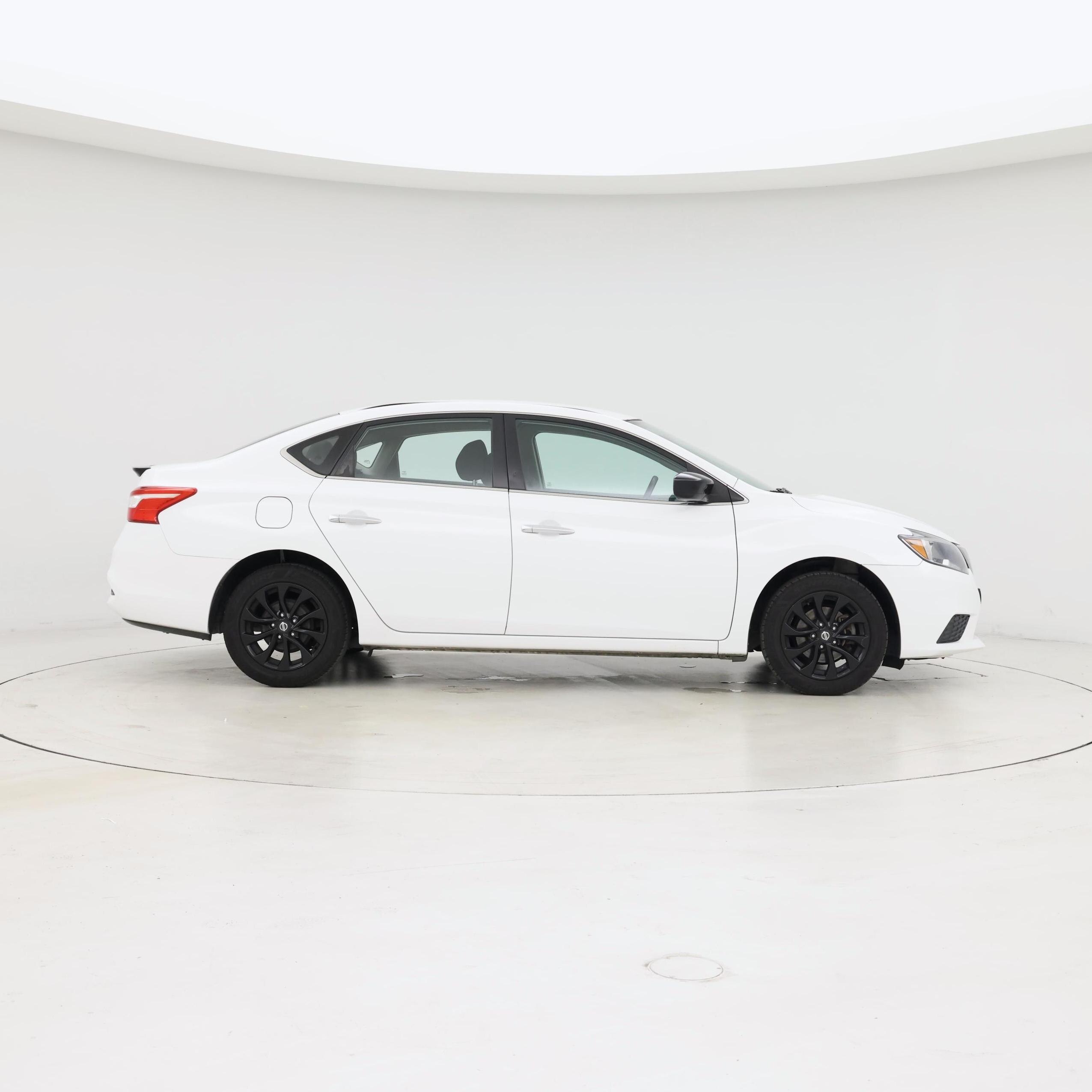 Thumbnail: 2018 Nissan Sentra - 7