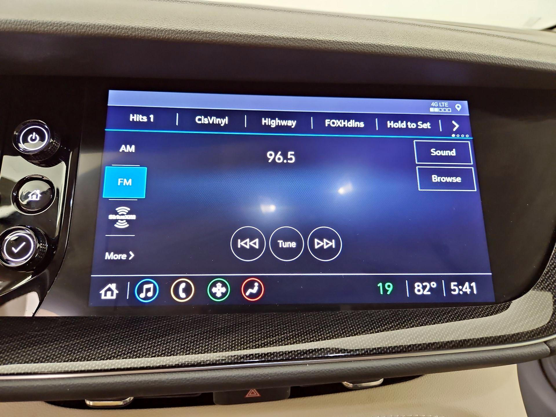 Thumbnail: 2021 Buick Envision - 15
