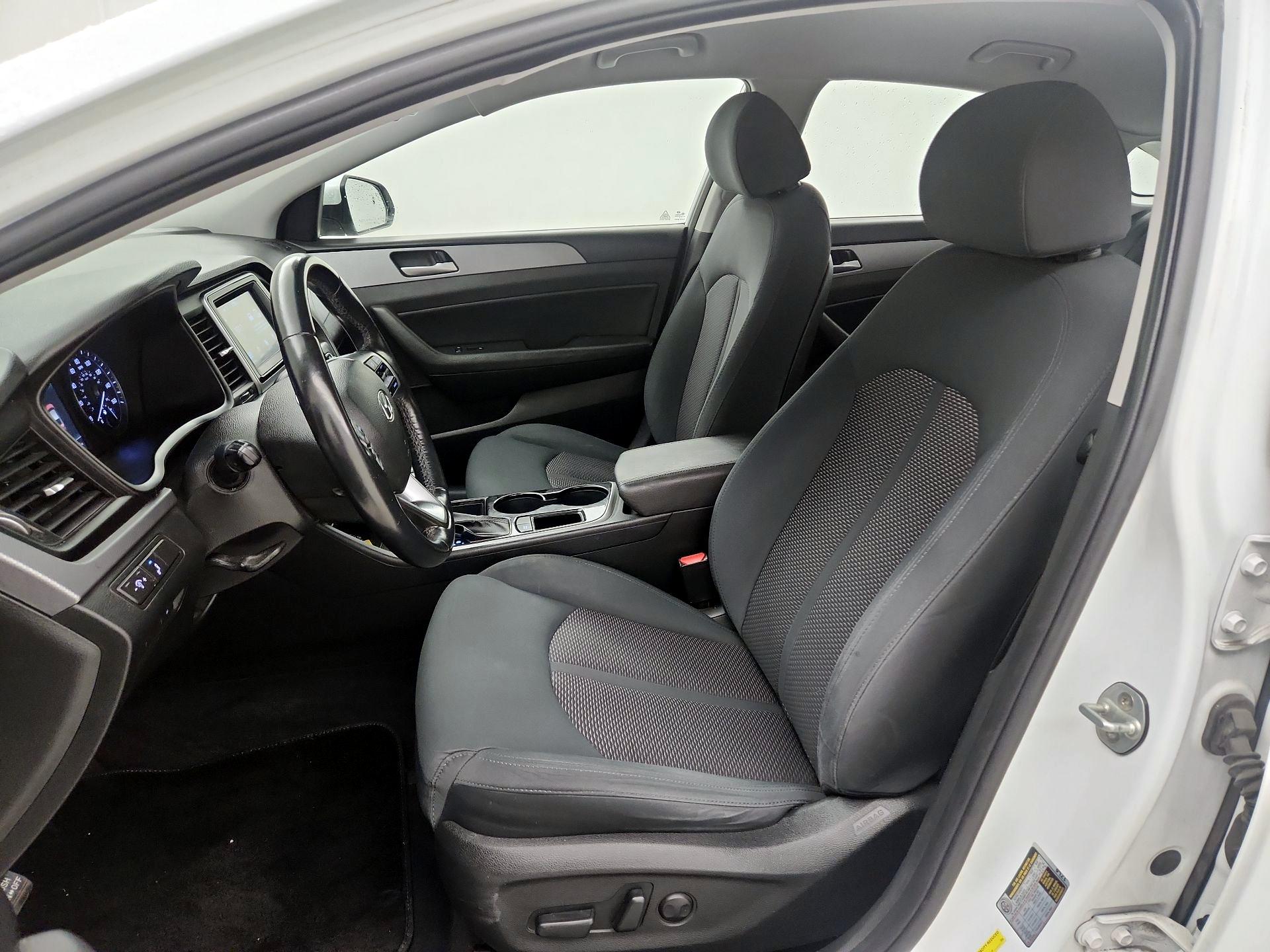 Thumbnail: 2019 Hyundai Sonata - 11