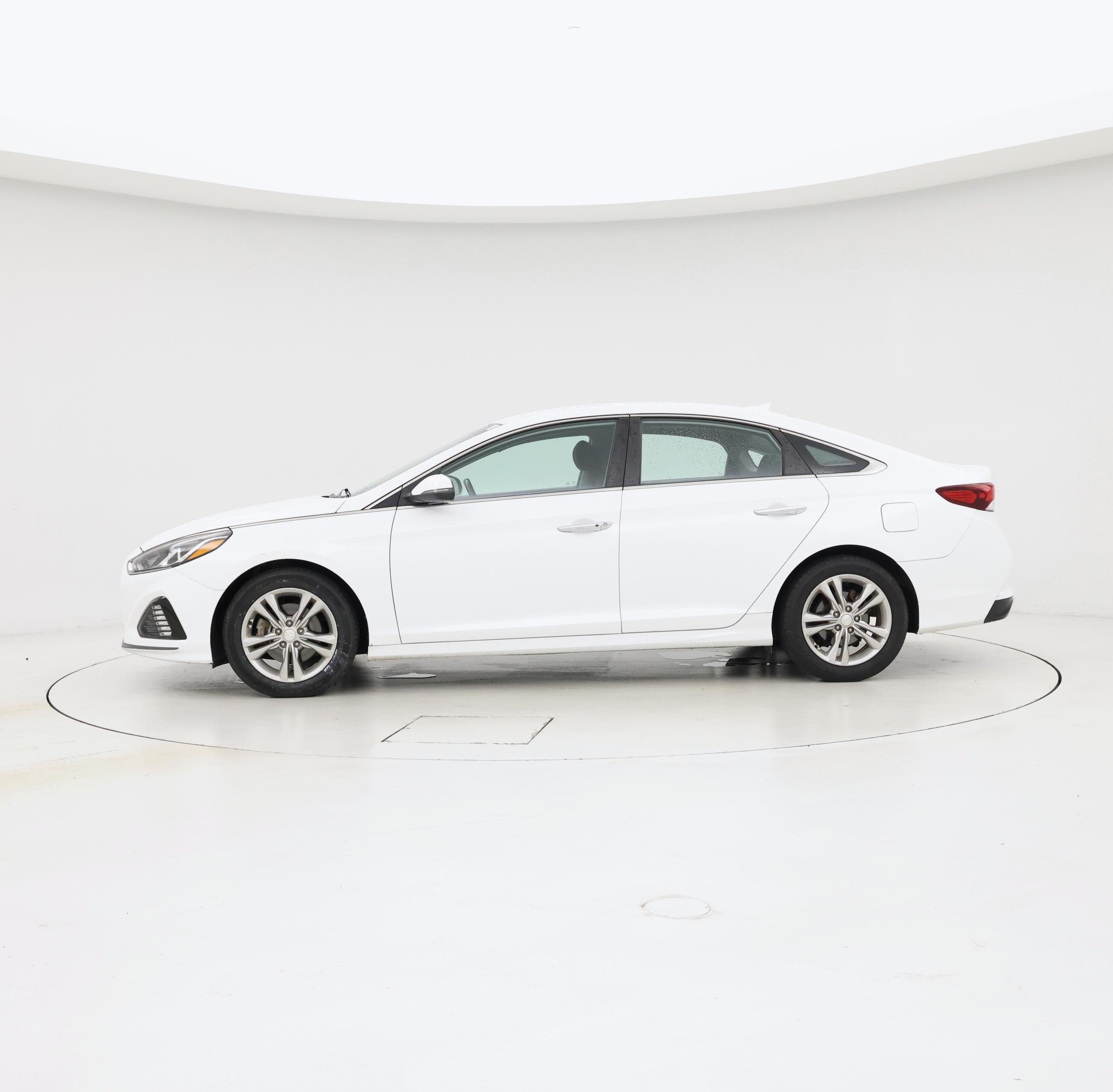 Thumbnail: 2019 Hyundai Sonata - 3