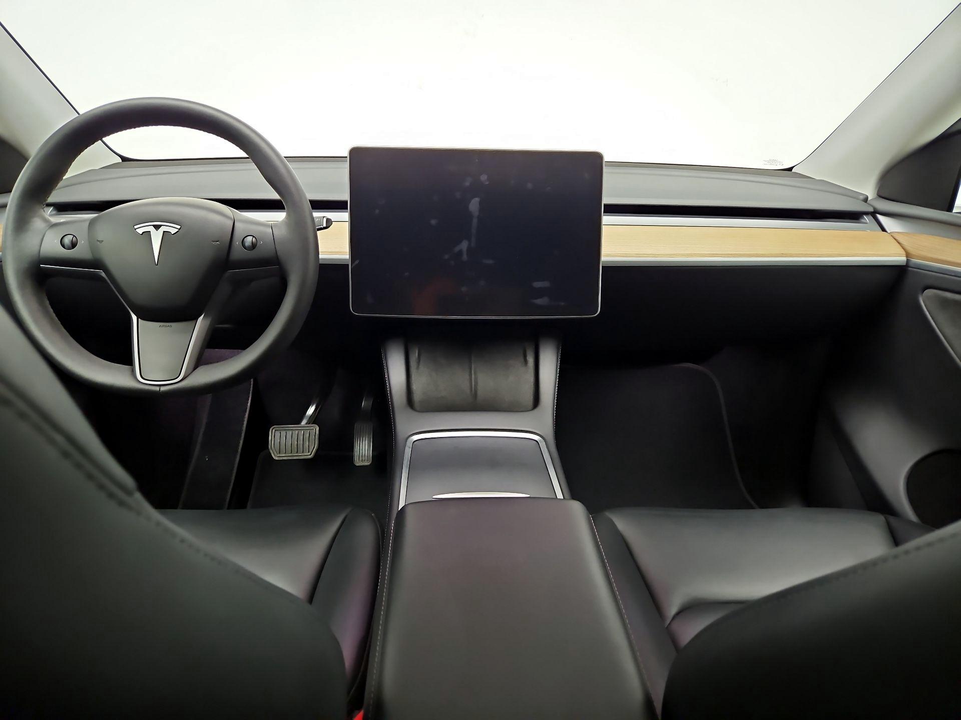 Thumbnail: 2024 Tesla Model Y - 9