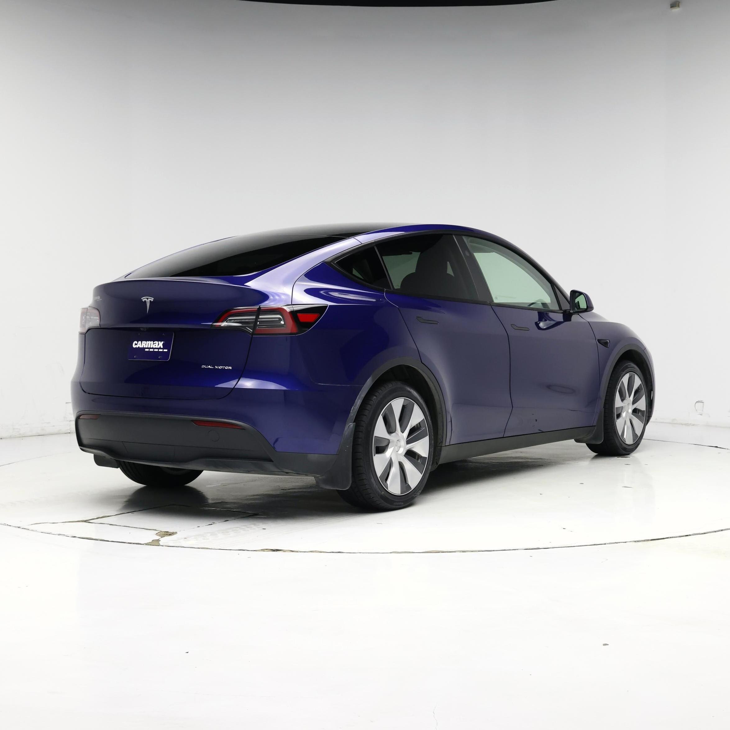 Thumbnail: 2024 Tesla Model Y - 8