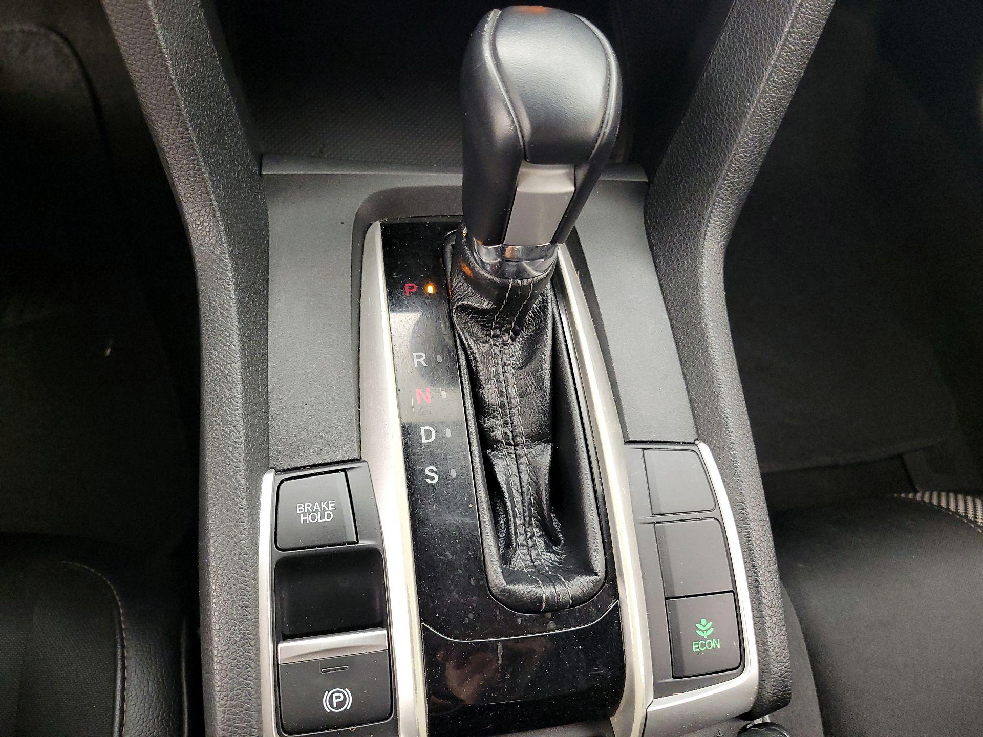 Thumbnail: 2019 Honda Civic - 17