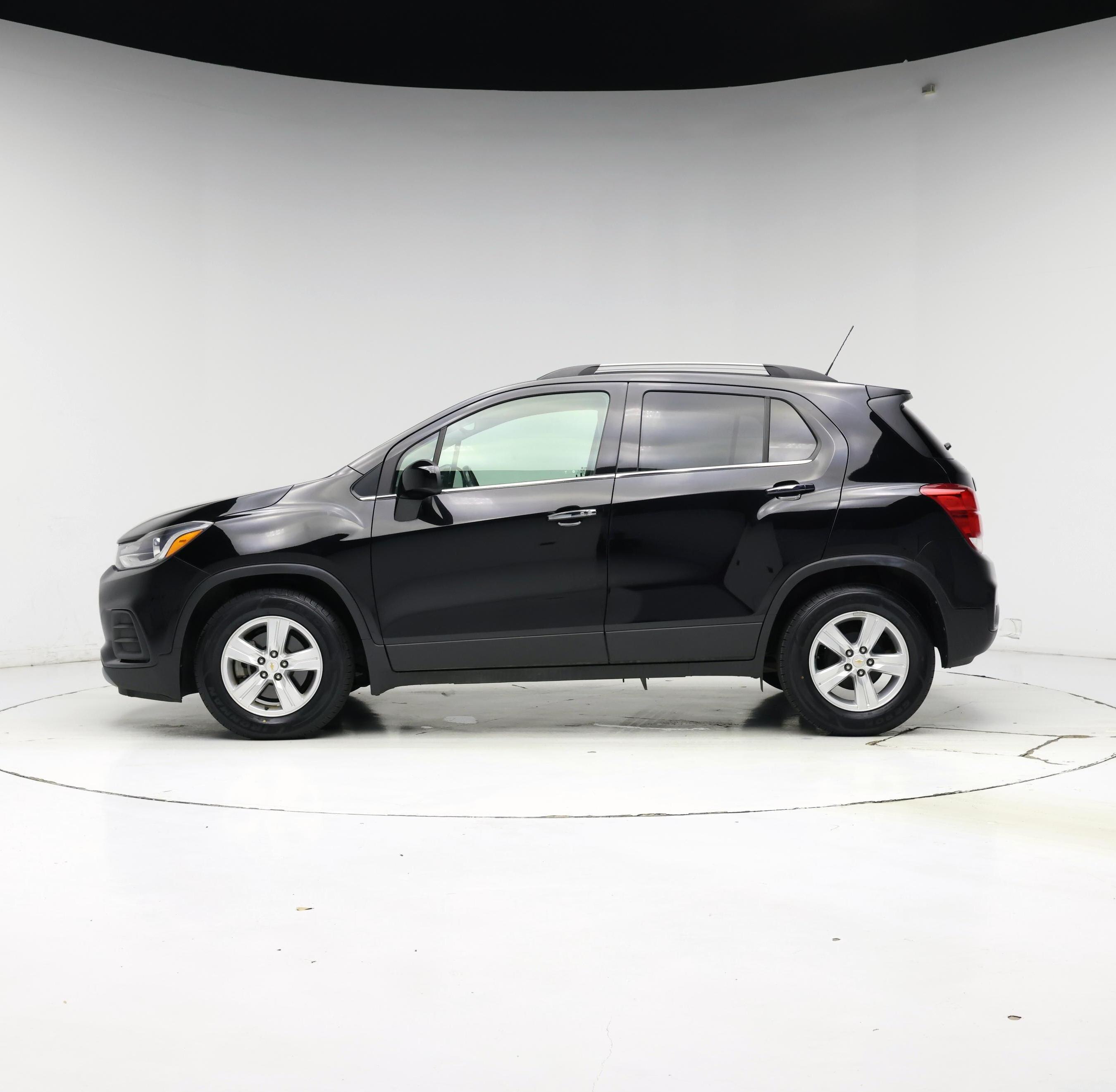 Thumbnail: 2019 Chevrolet Trax - 3