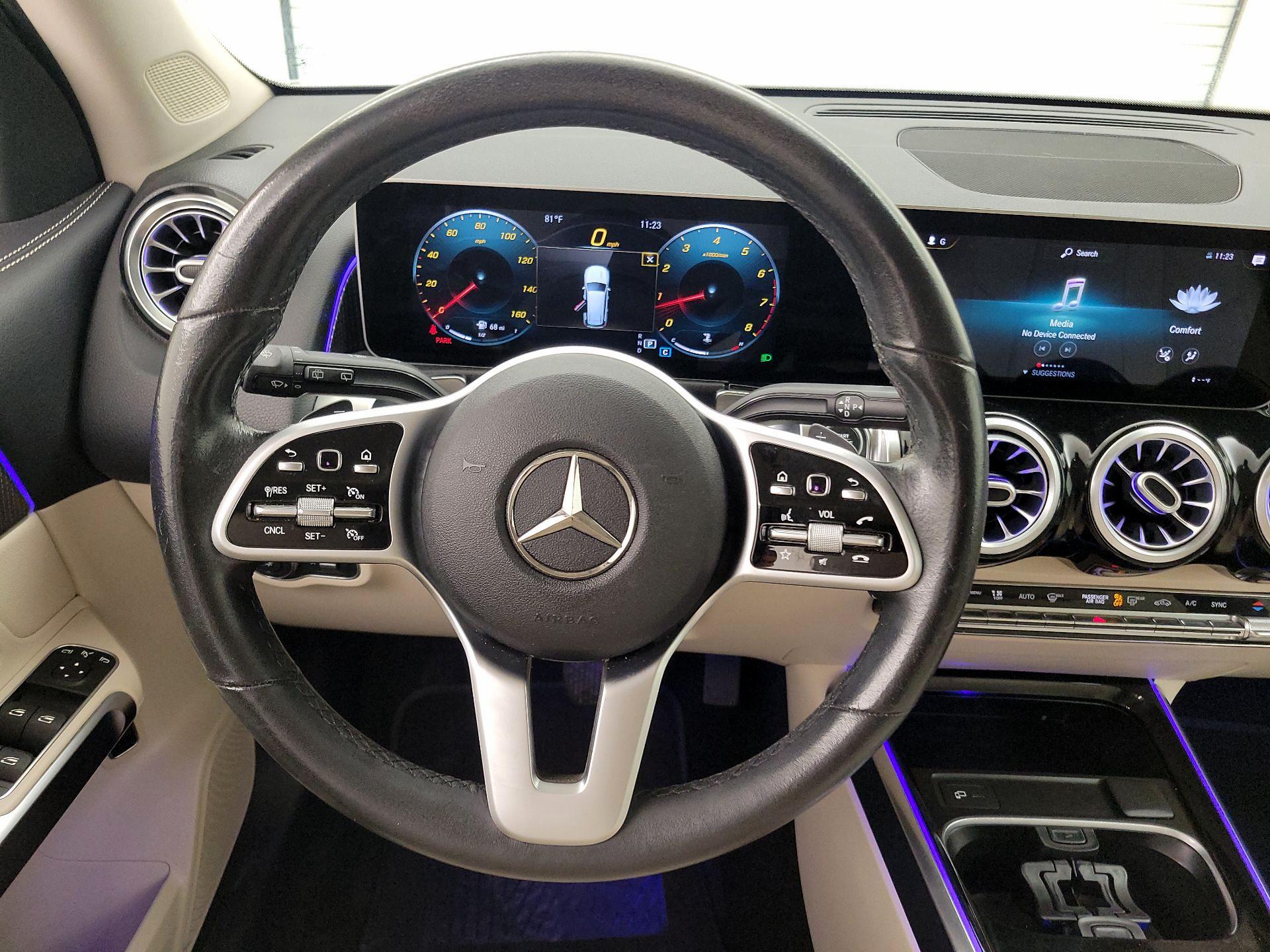Thumbnail: 2020 Mercedes-Benz GLB - 10
