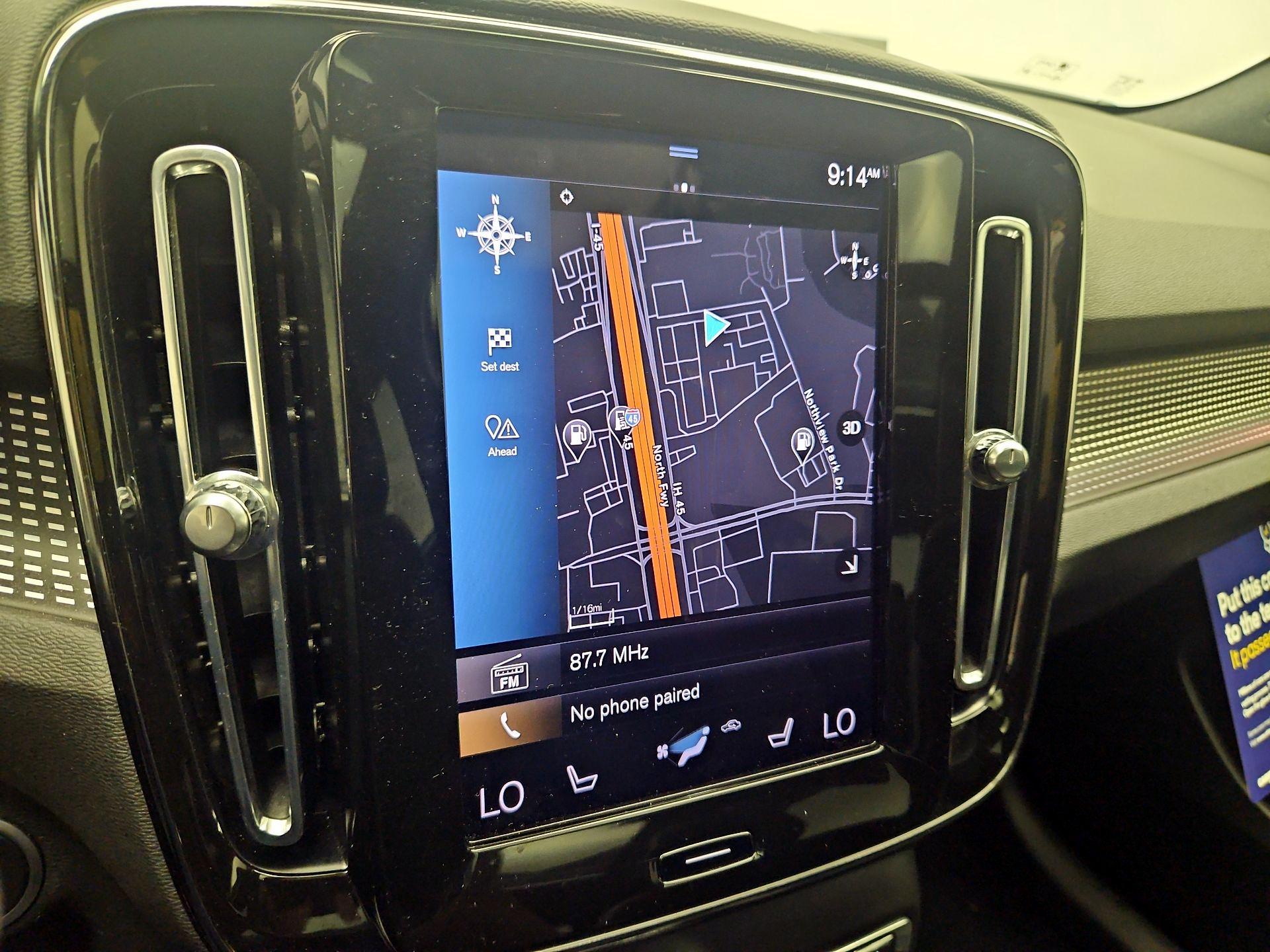 Thumbnail: 2021 Volvo XC40 - 14