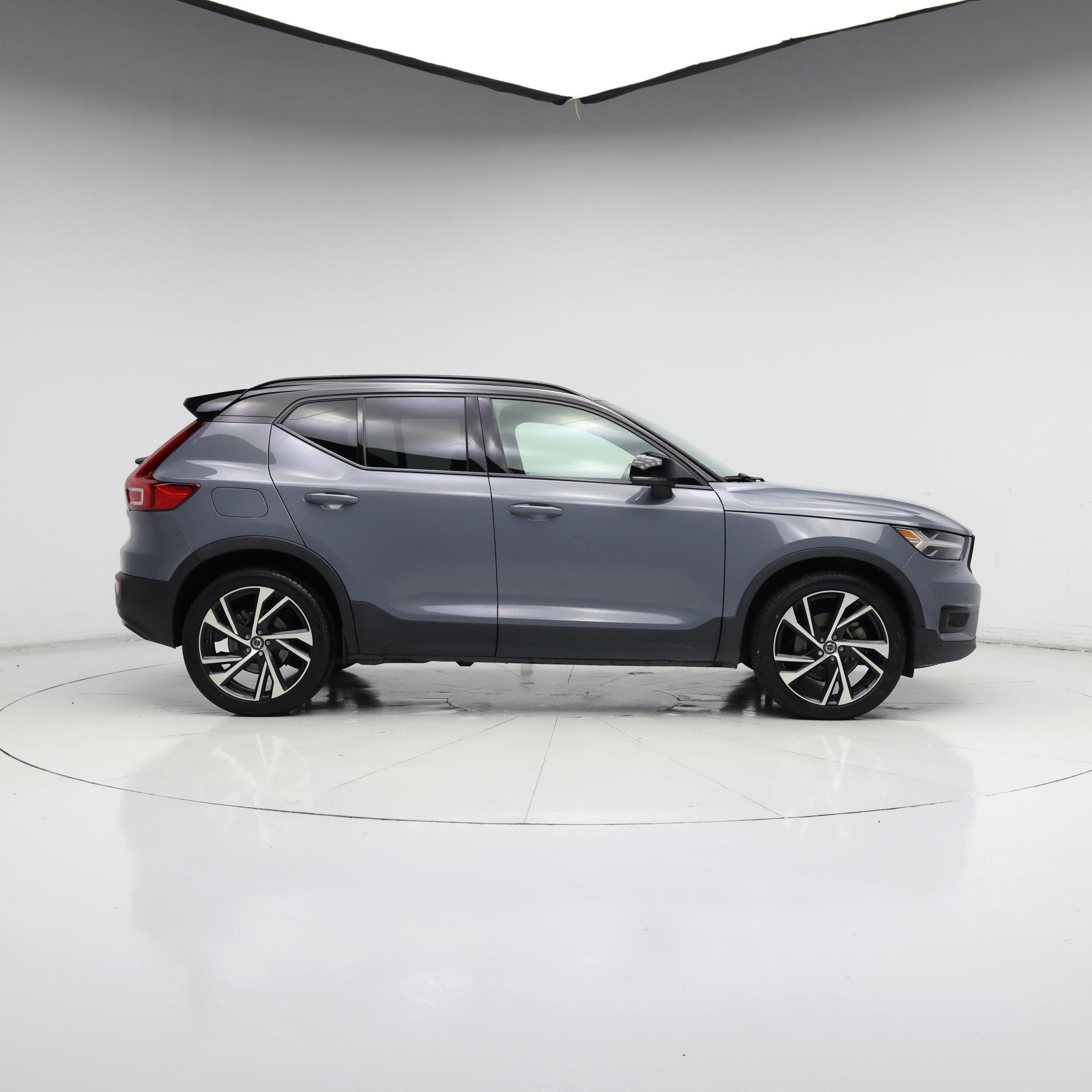 Thumbnail: 2021 Volvo XC40 - 7