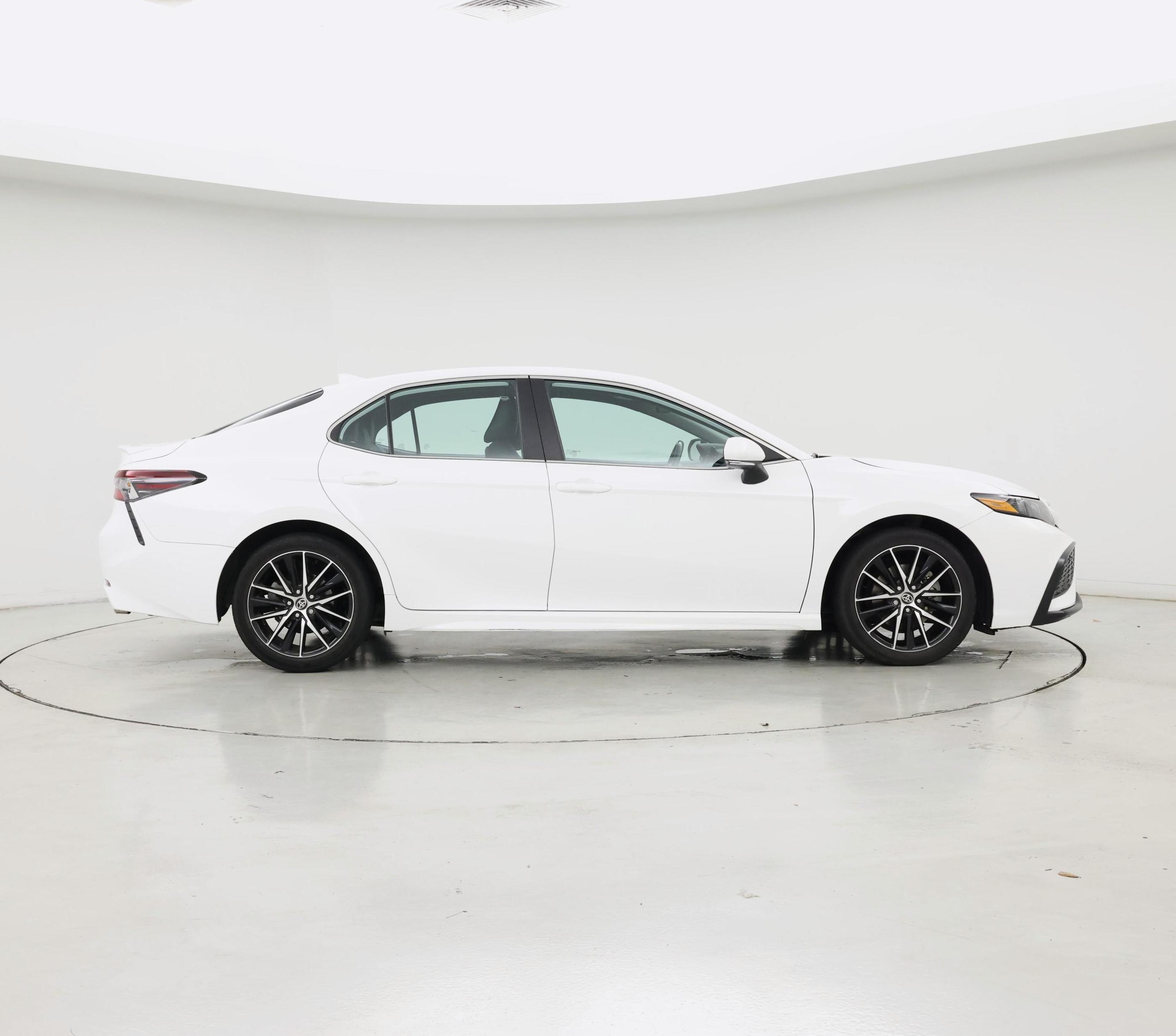 Thumbnail: 2023 Toyota Camry - 7