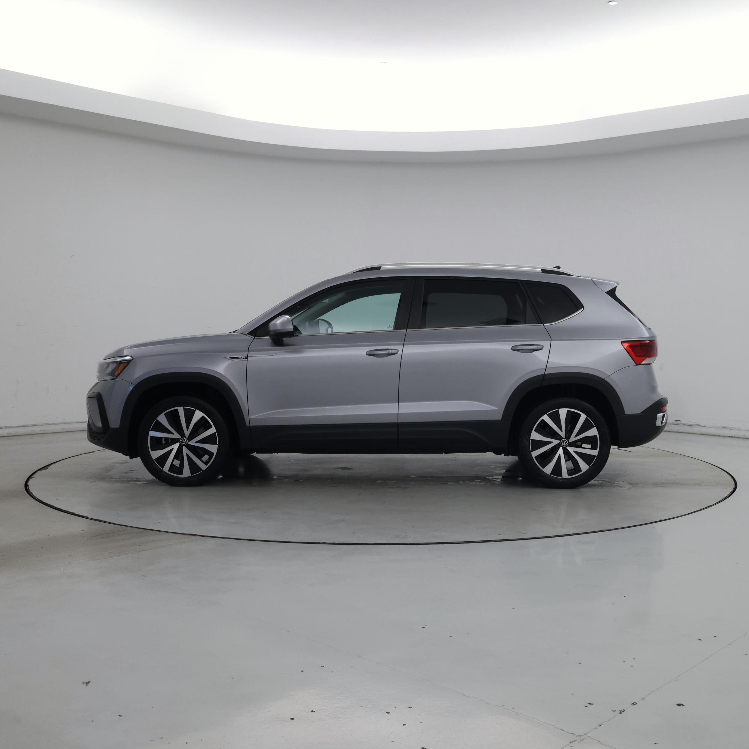 Thumbnail: 2023 Volkswagen Taos - 3
