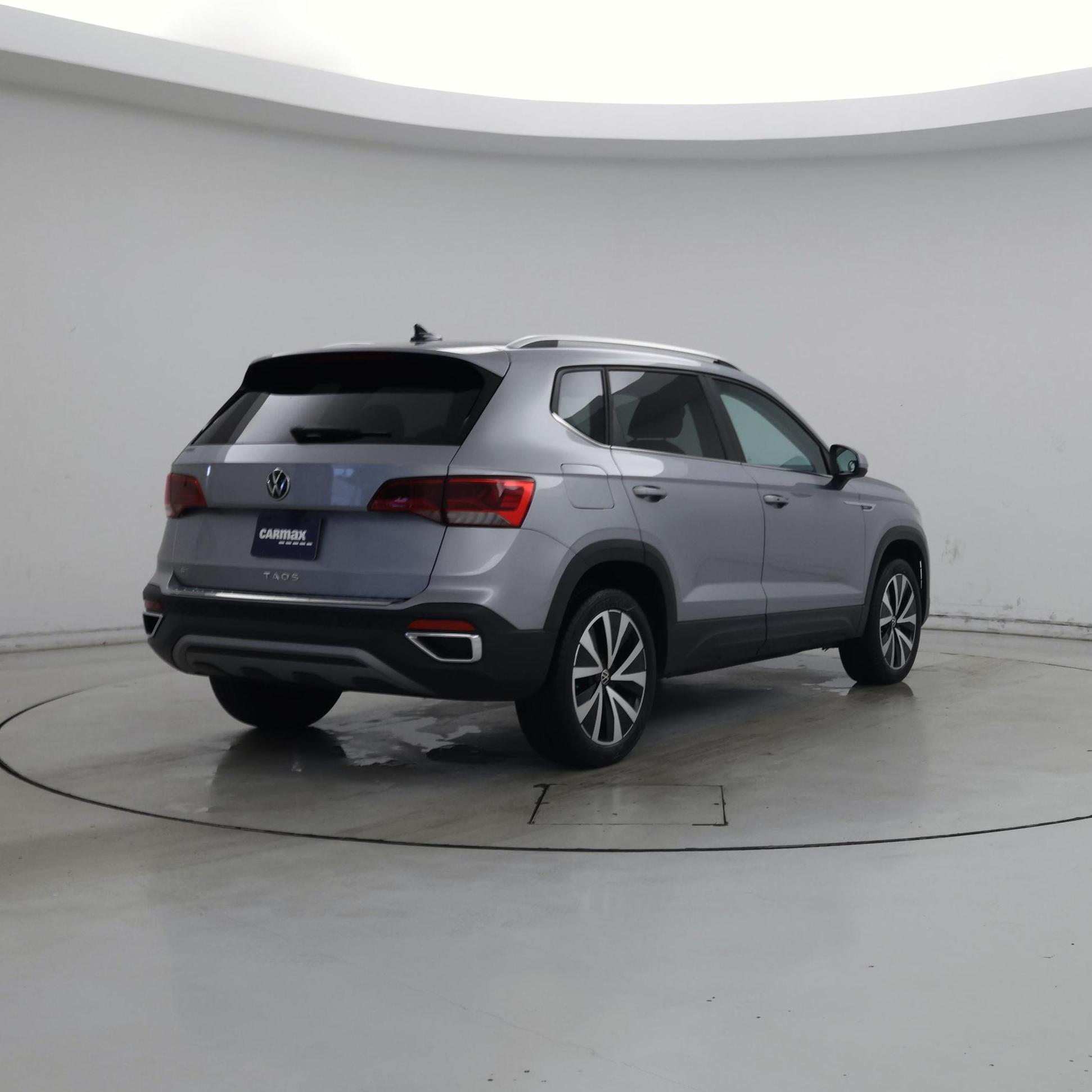 Thumbnail: 2023 Volkswagen Taos - 8