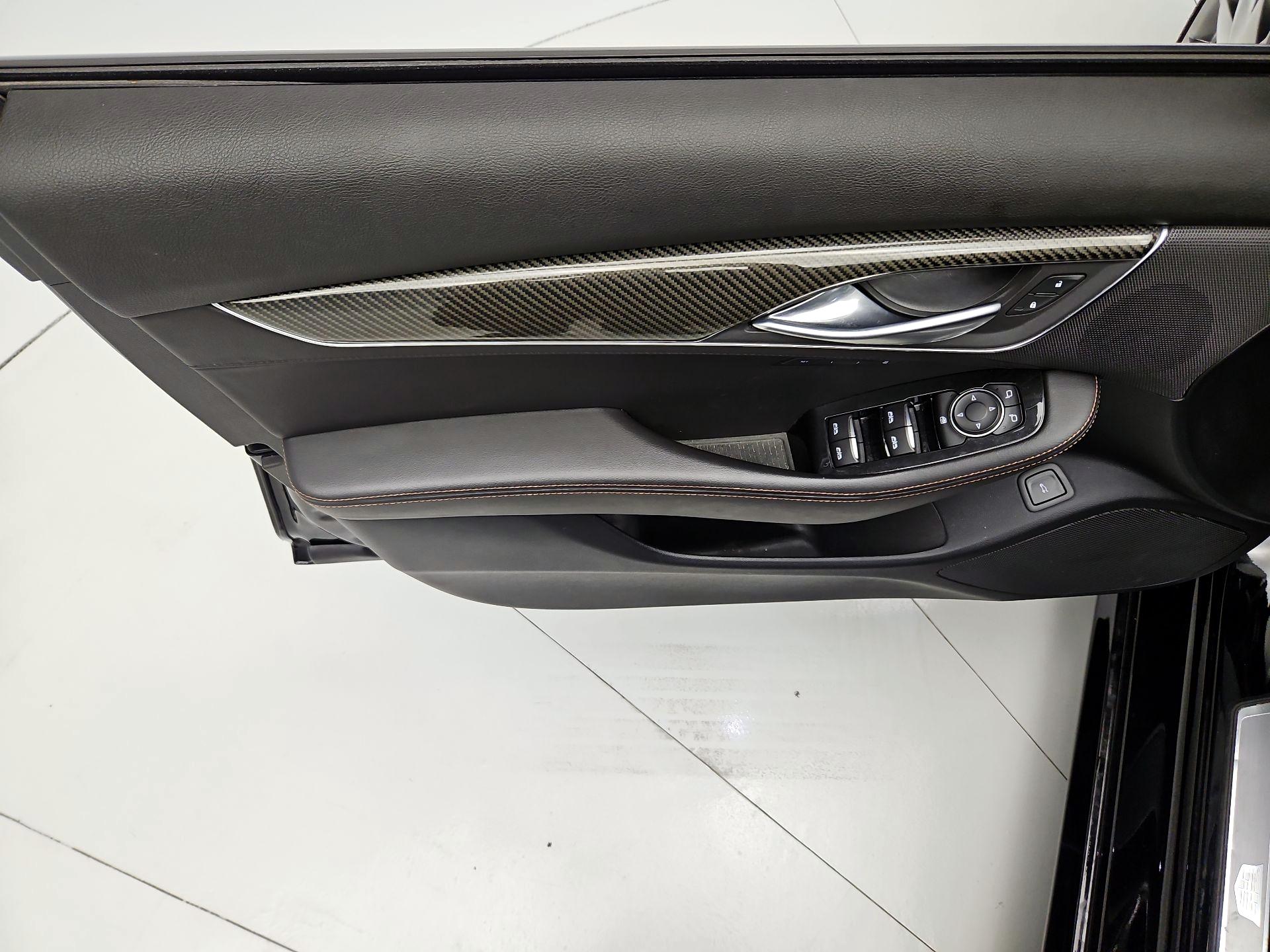 Thumbnail: 2020 Cadillac CT5 - 12