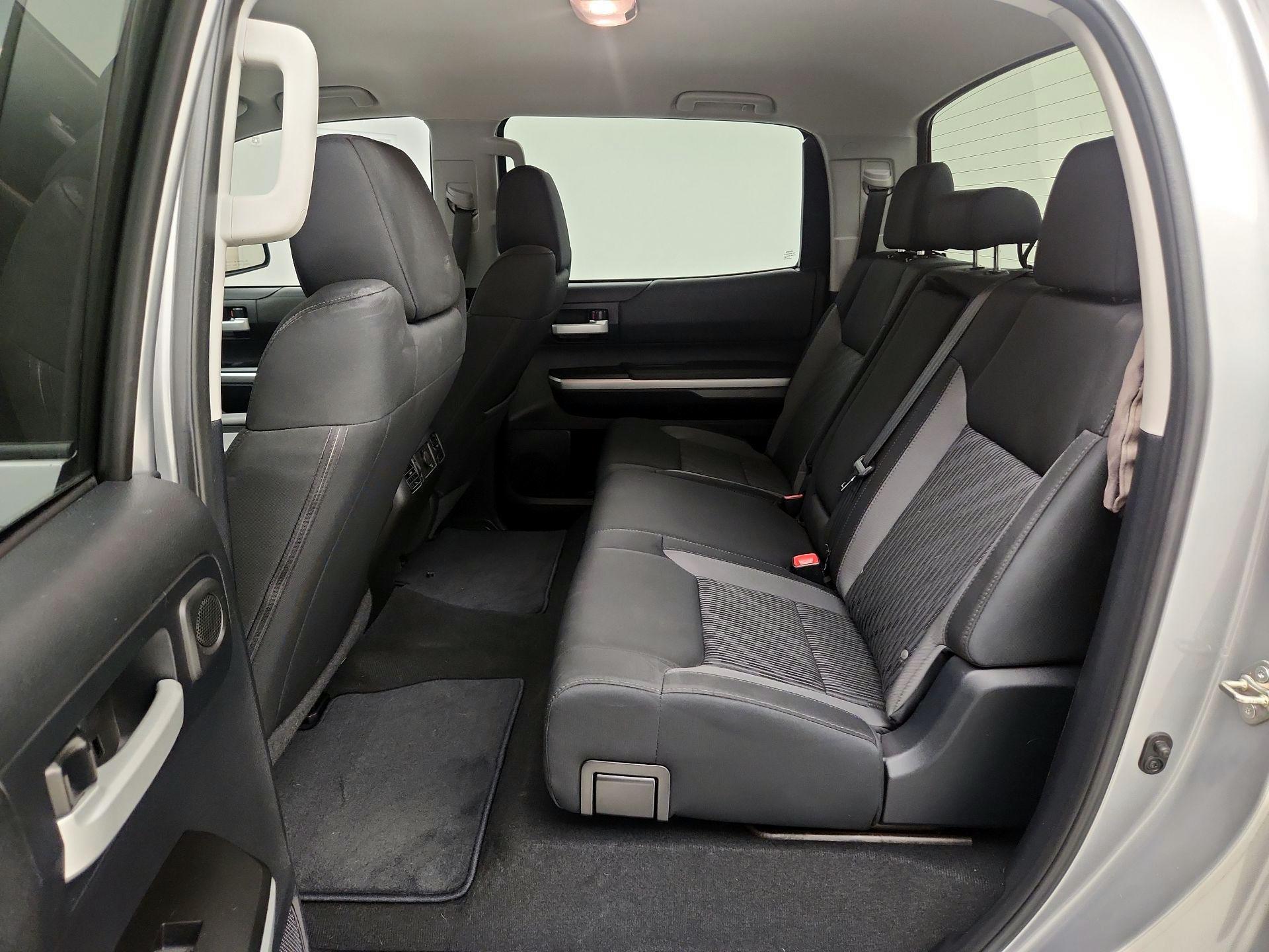 Thumbnail: 2015 Toyota Tundra - 18