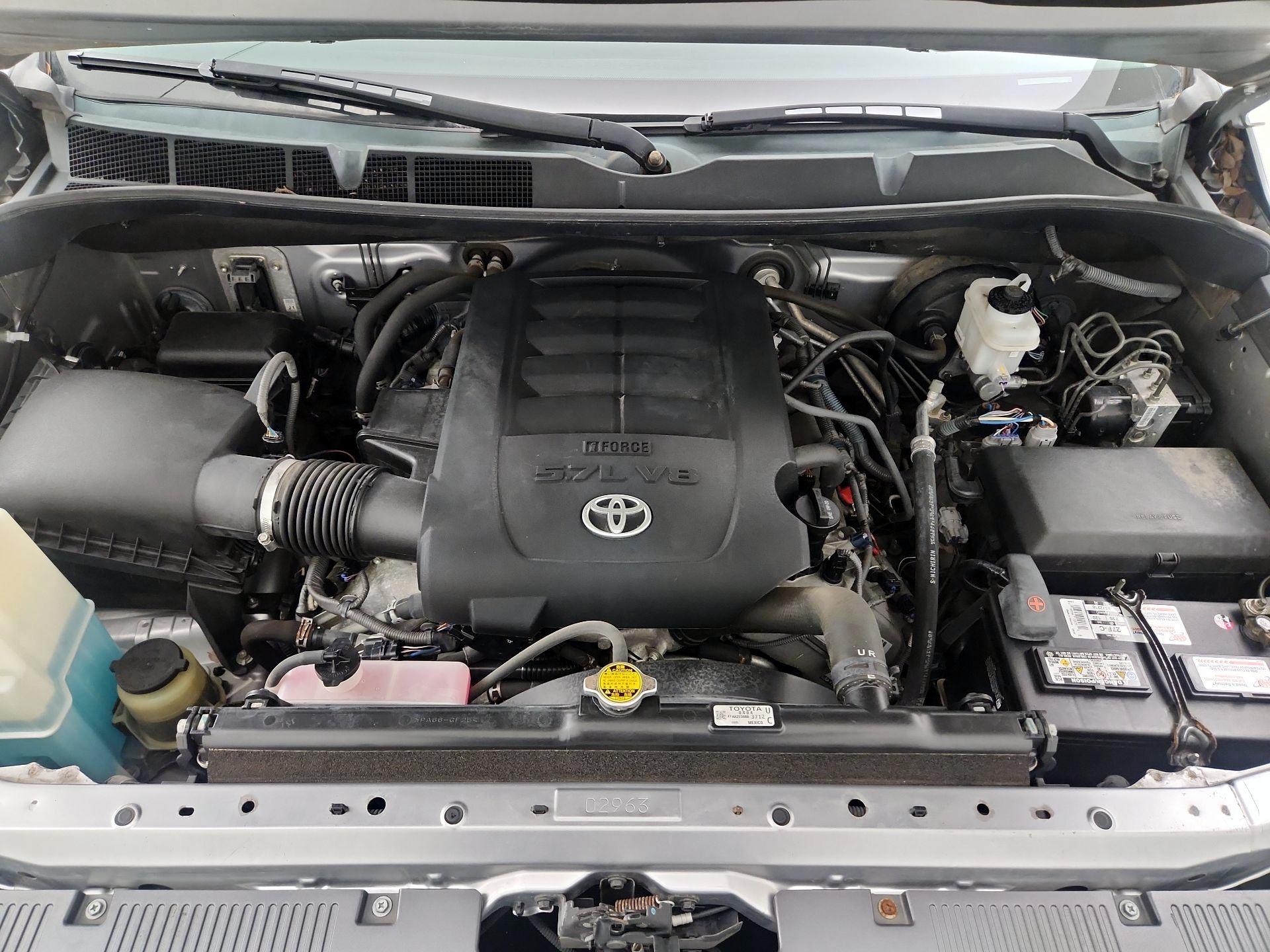 Thumbnail: 2015 Toyota Tundra - 20