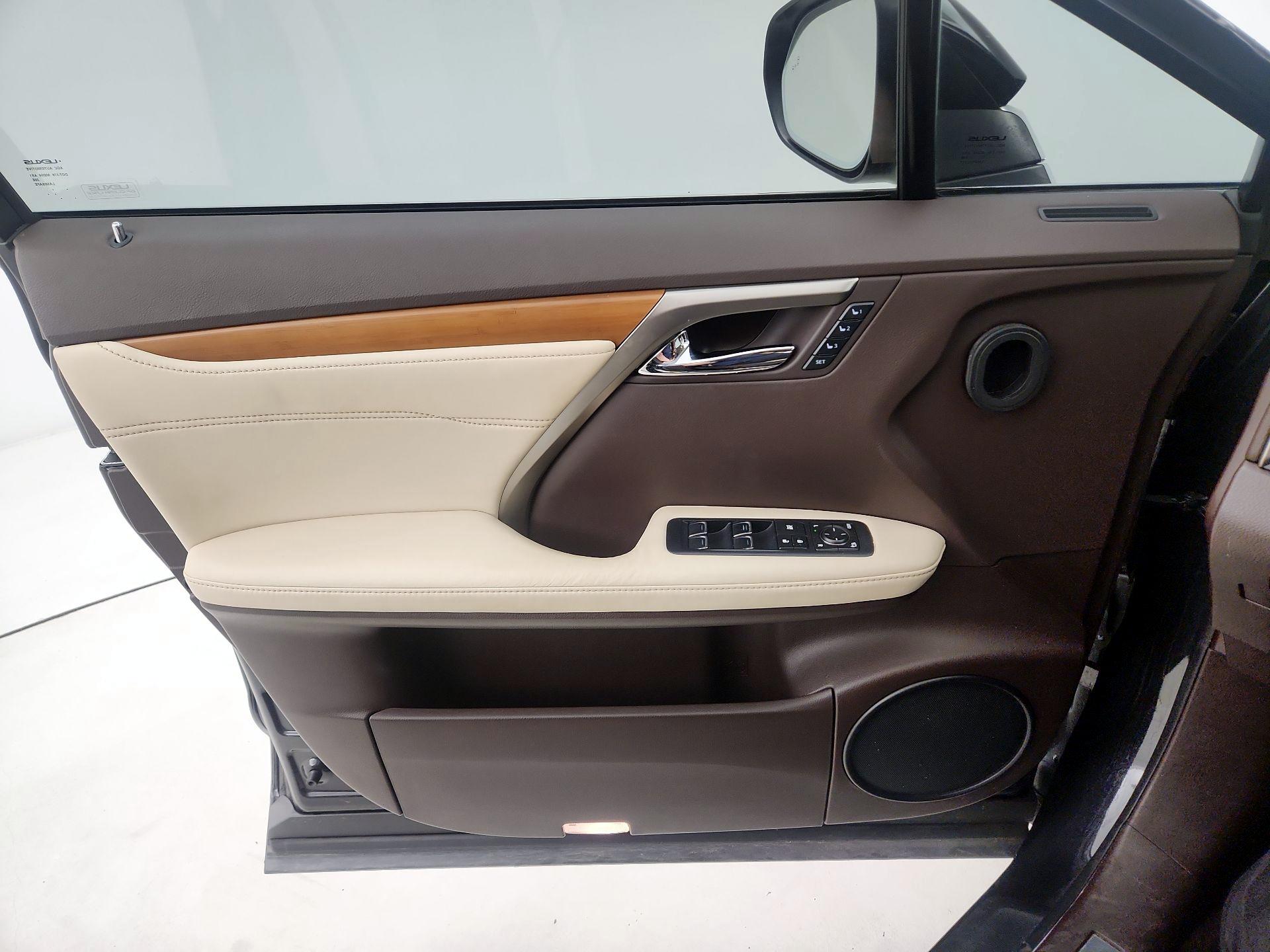 Thumbnail: 2016 Lexus RX - 12