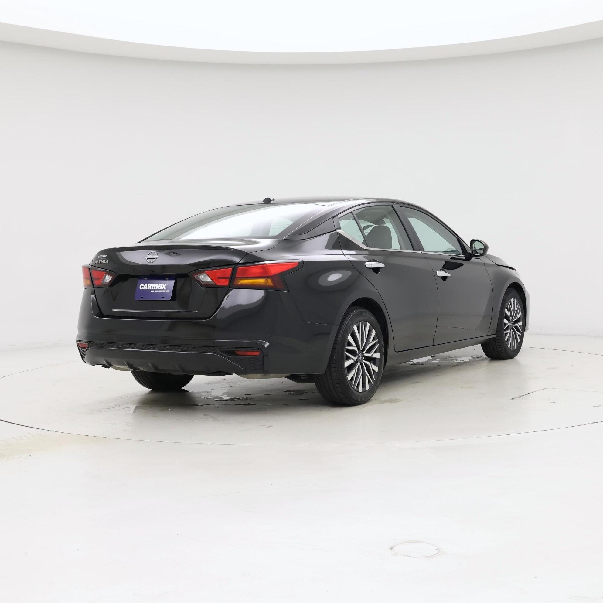 Thumbnail: 2025 Nissan Altima - 8