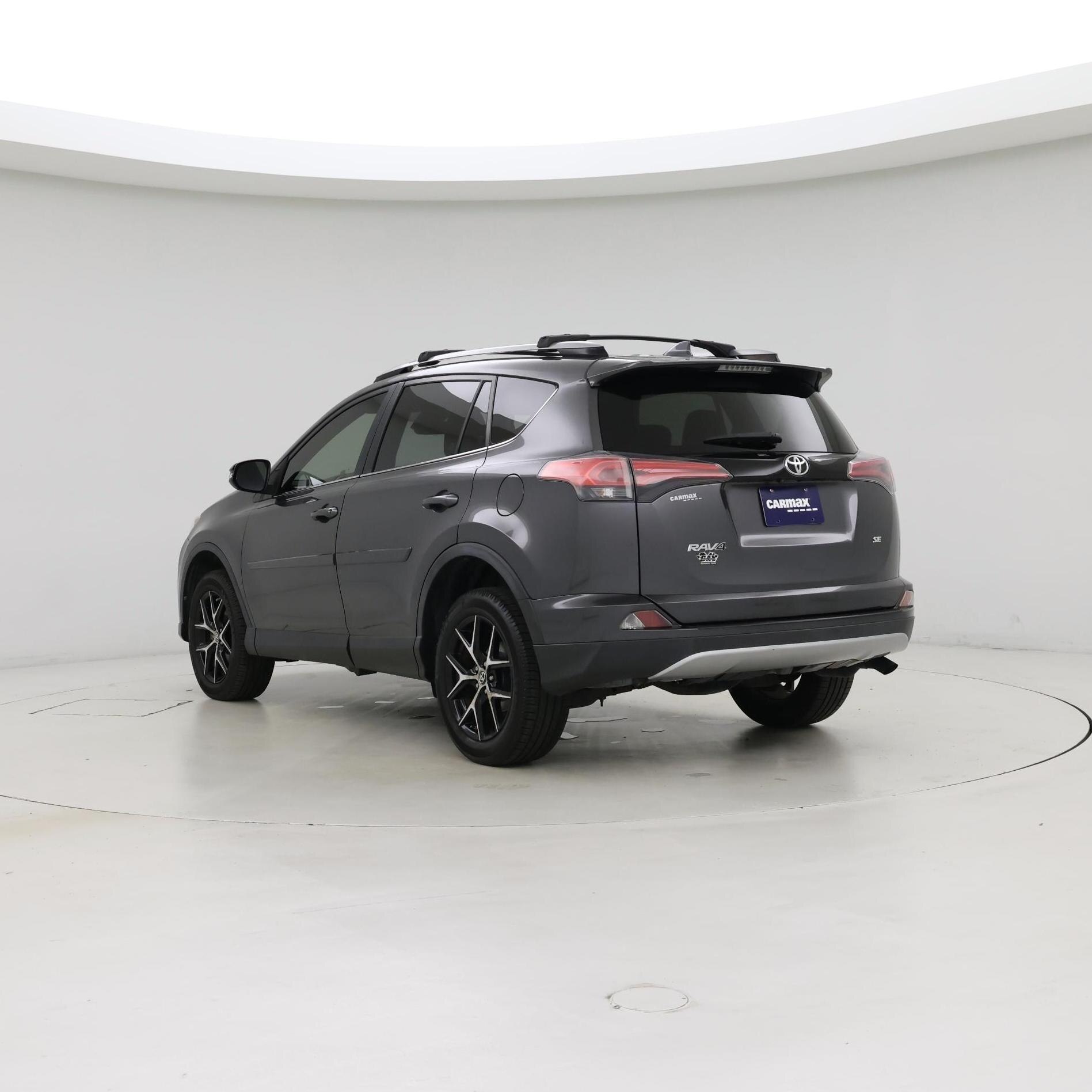 Thumbnail: 2018 Toyota RAV4 - 2