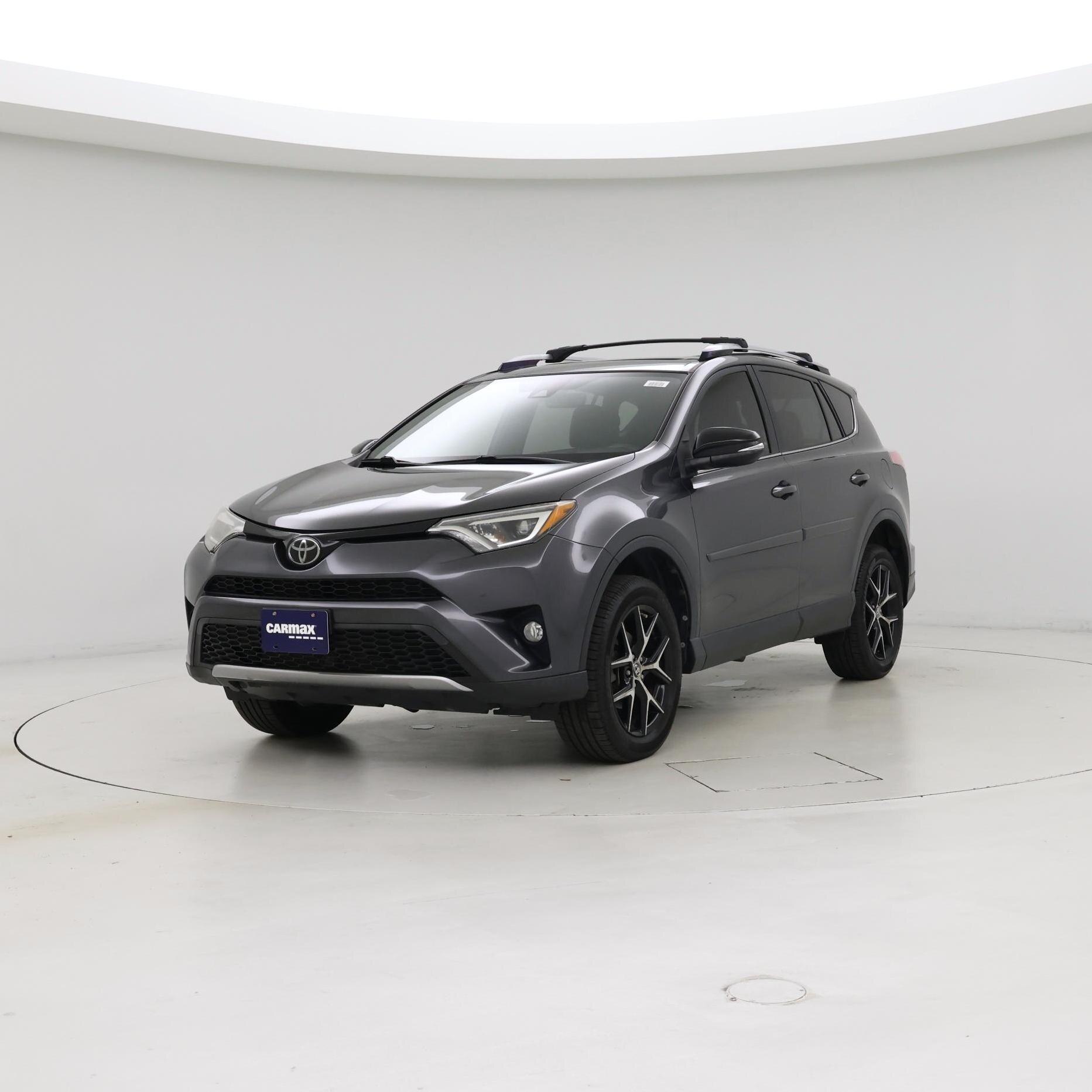 Thumbnail: 2018 Toyota RAV4 - 4
