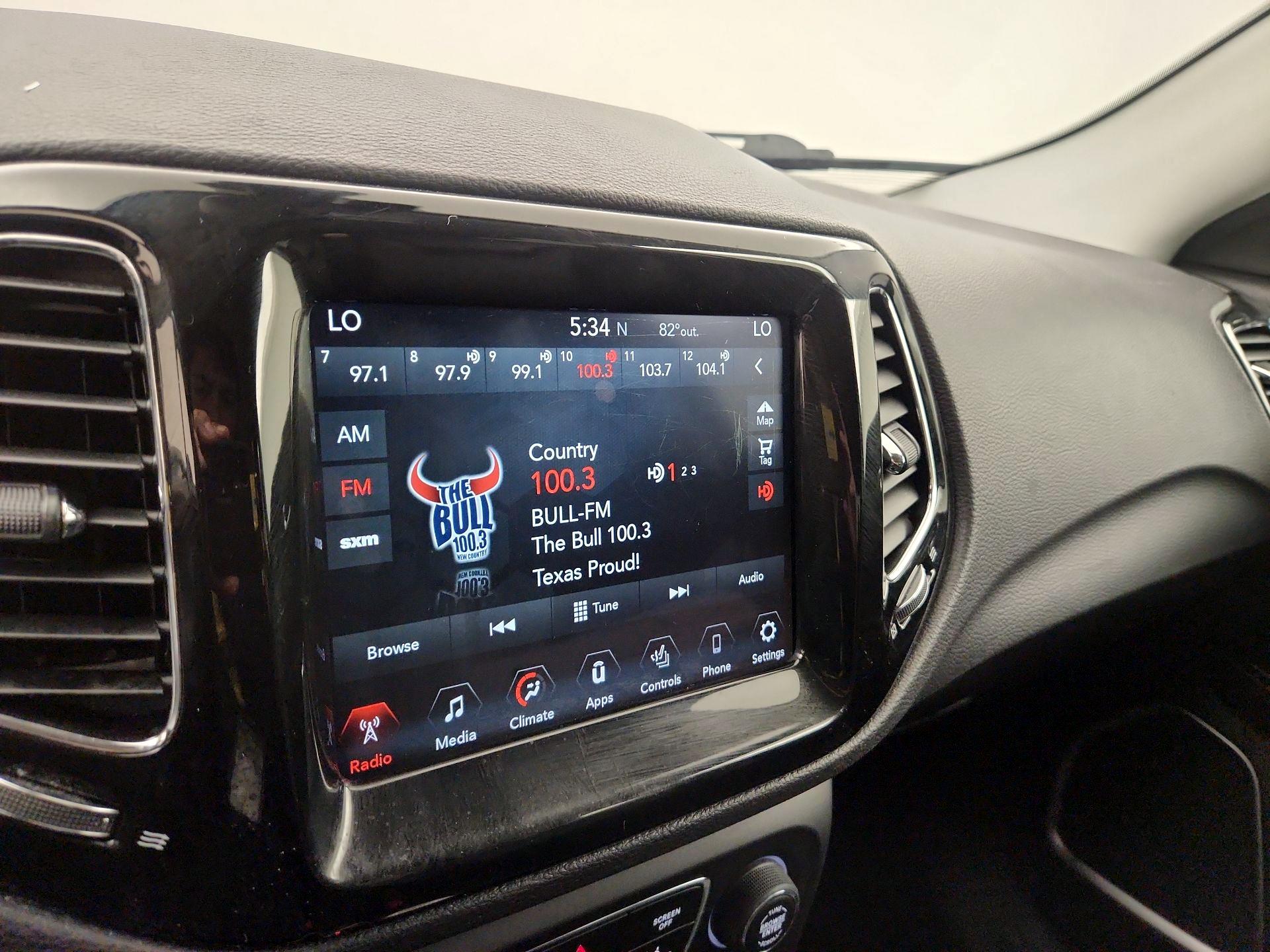 Thumbnail: 2018 Jeep Compass - 15