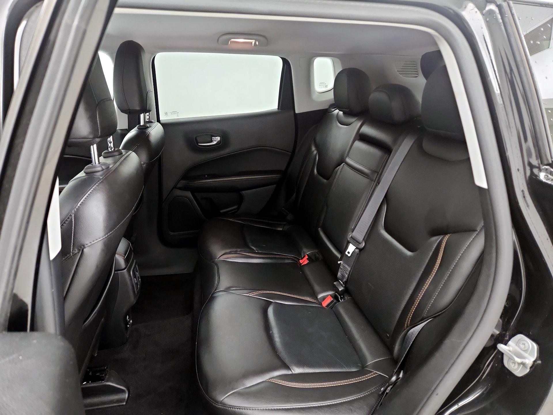 Thumbnail: 2018 Jeep Compass - 18