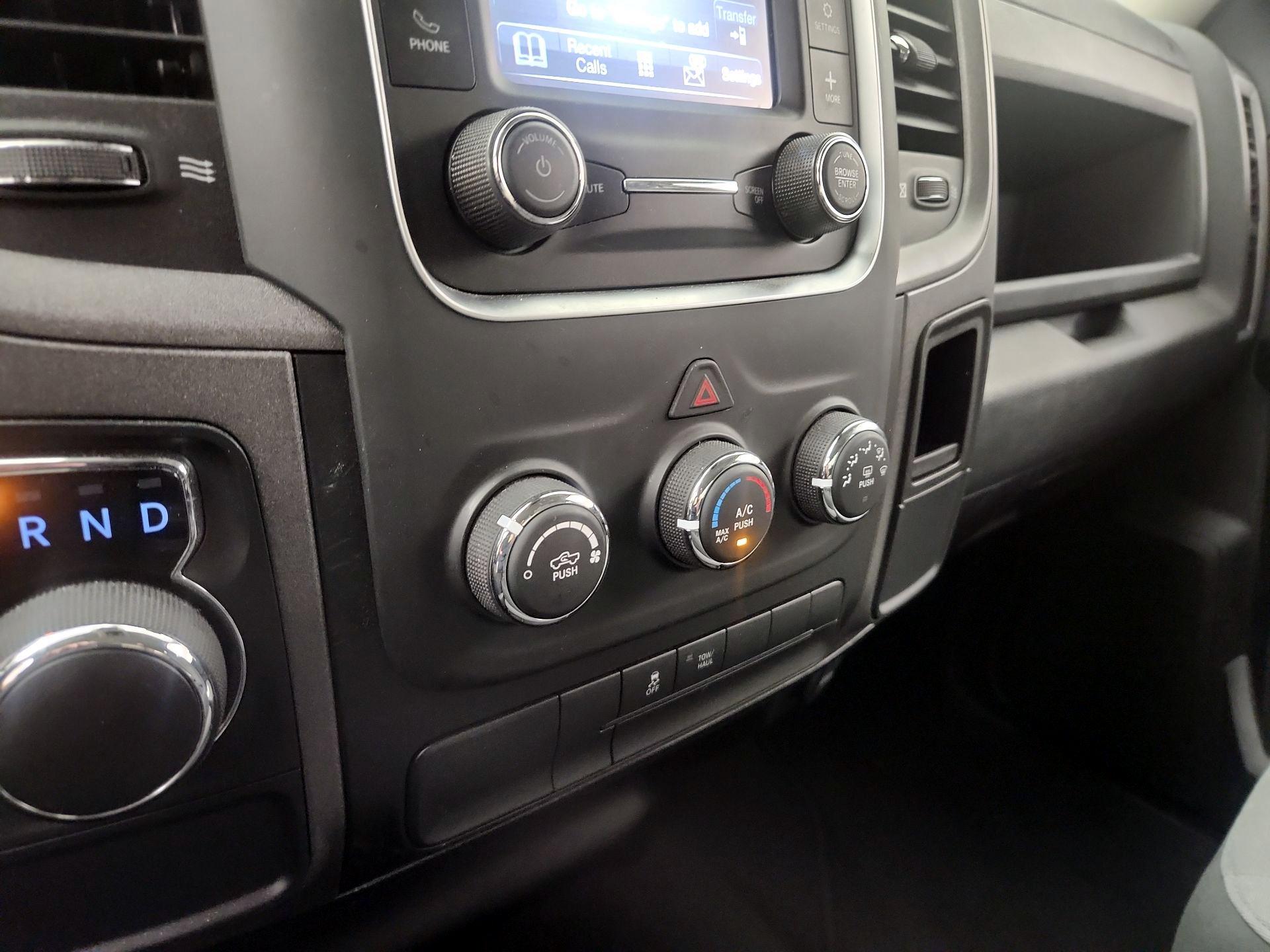 Thumbnail: 2022 RAM 1500 Classic - 16