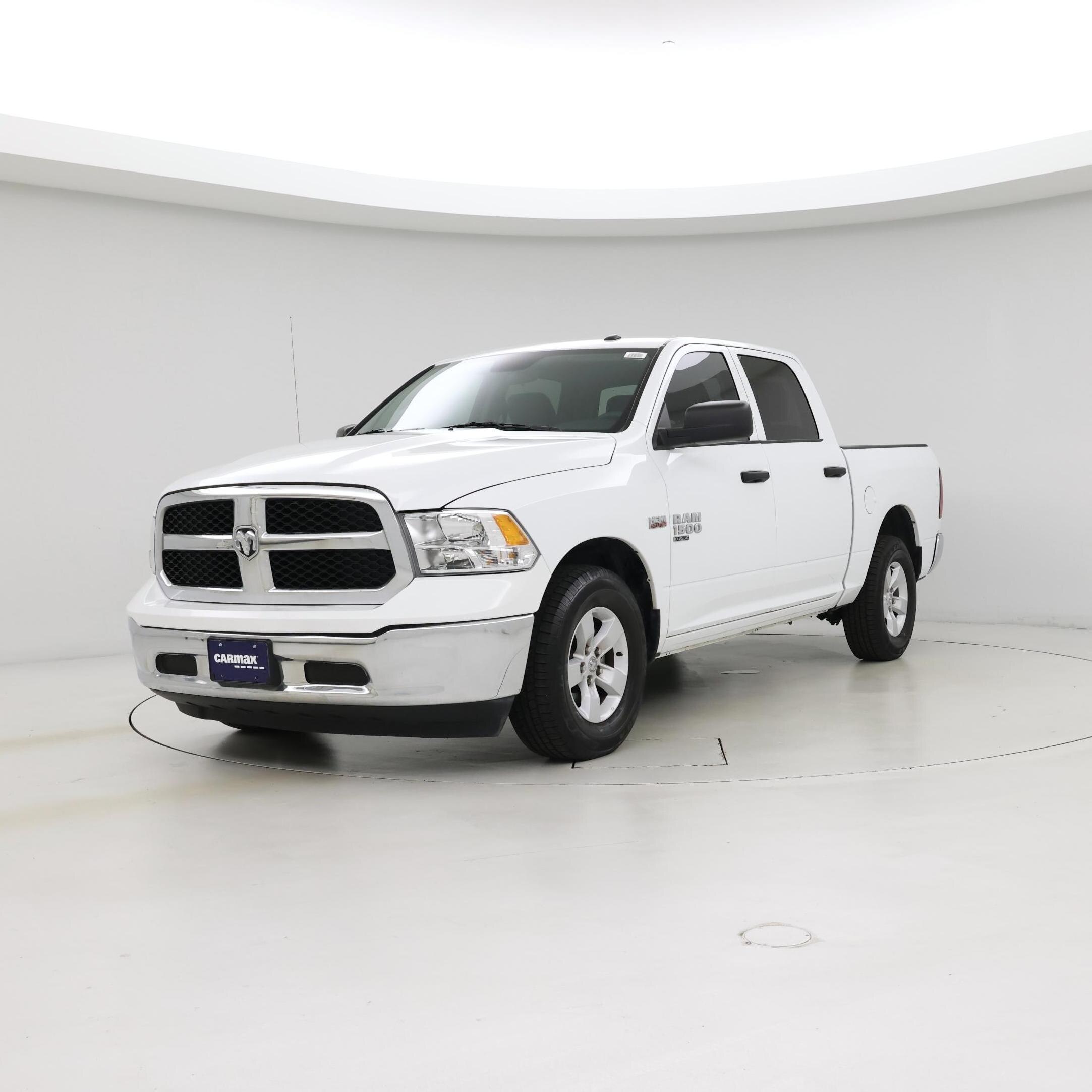 Thumbnail: 2022 RAM 1500 Classic - 4