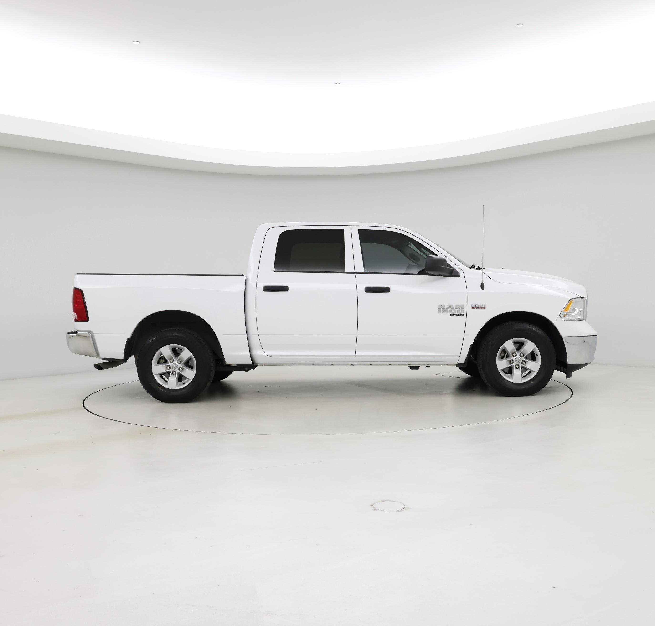 Thumbnail: 2022 RAM 1500 Classic - 7