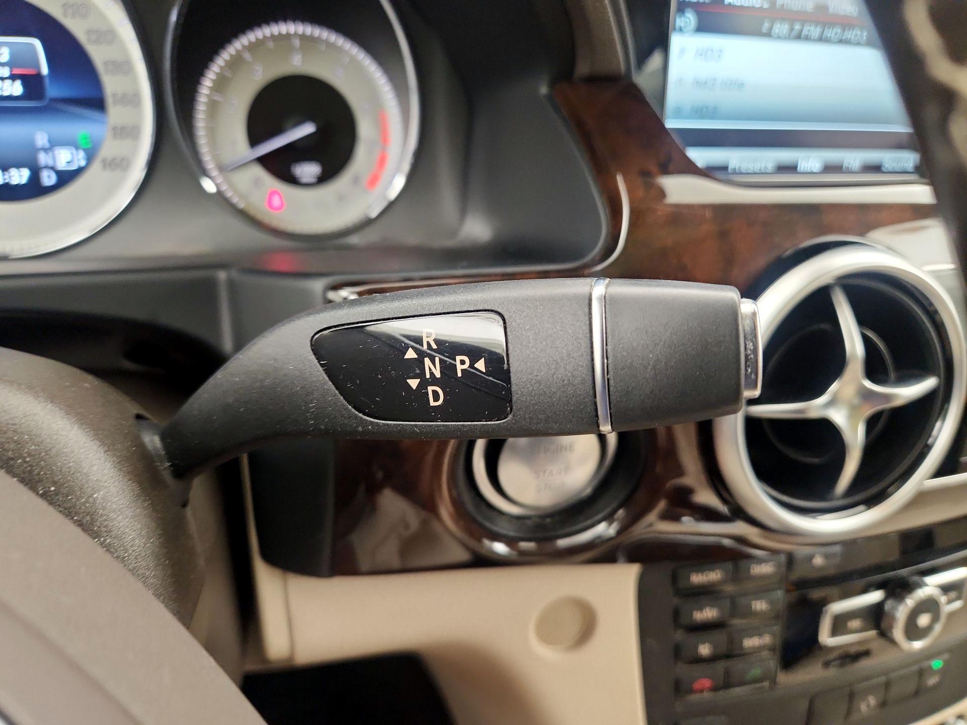 Thumbnail: 2015 Mercedes-Benz GLK - 18
