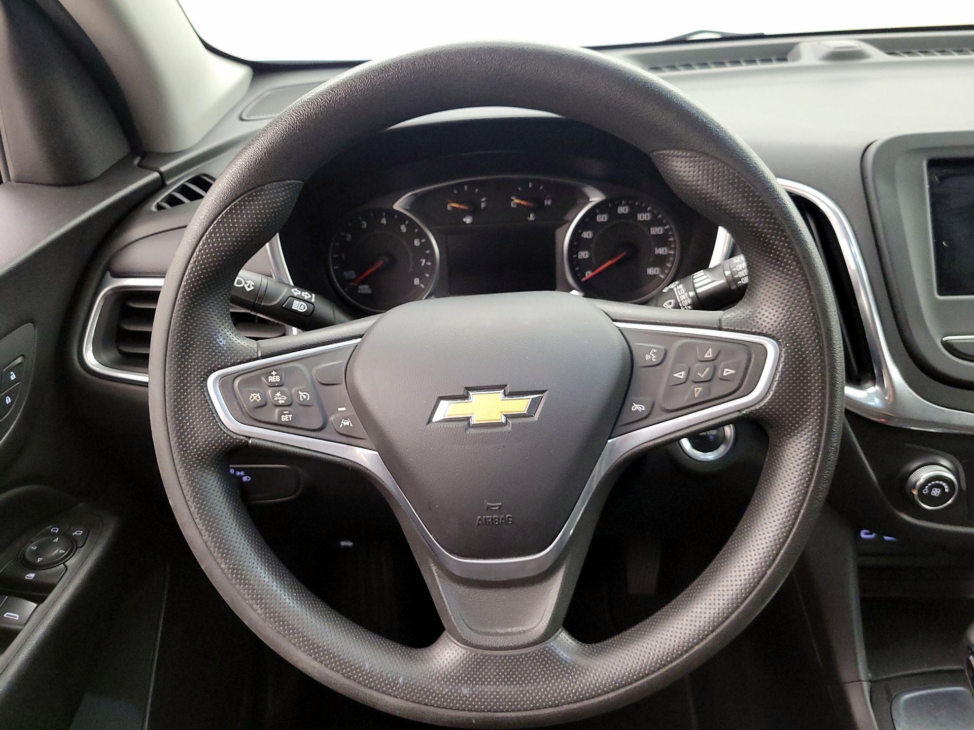Thumbnail: 2022 Chevrolet Equinox - 10